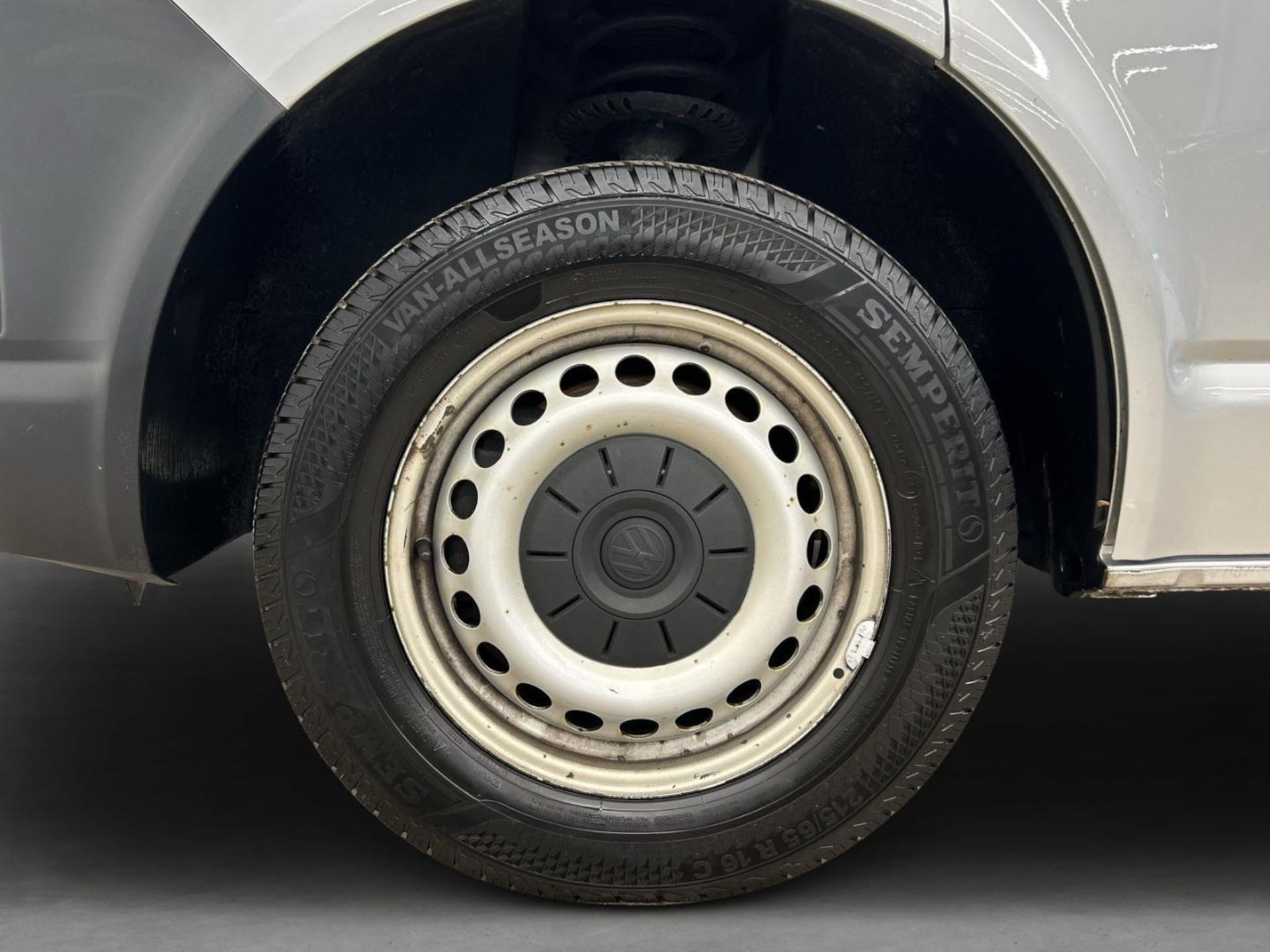 Volkswagen T6 Transporter Kasten kurzer Radstand