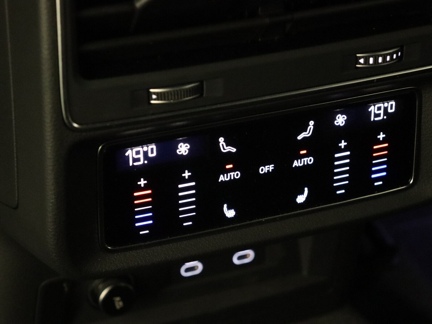 Image about Audi RS Q8 TFSI quattro tiptronic
