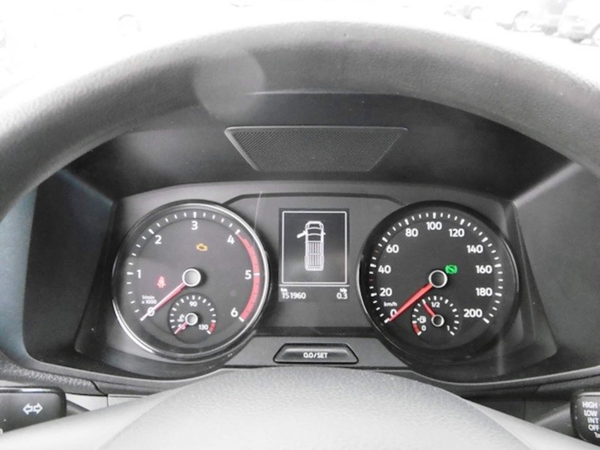 Volkswagen Crafter Kasten mittlerer Radstand
