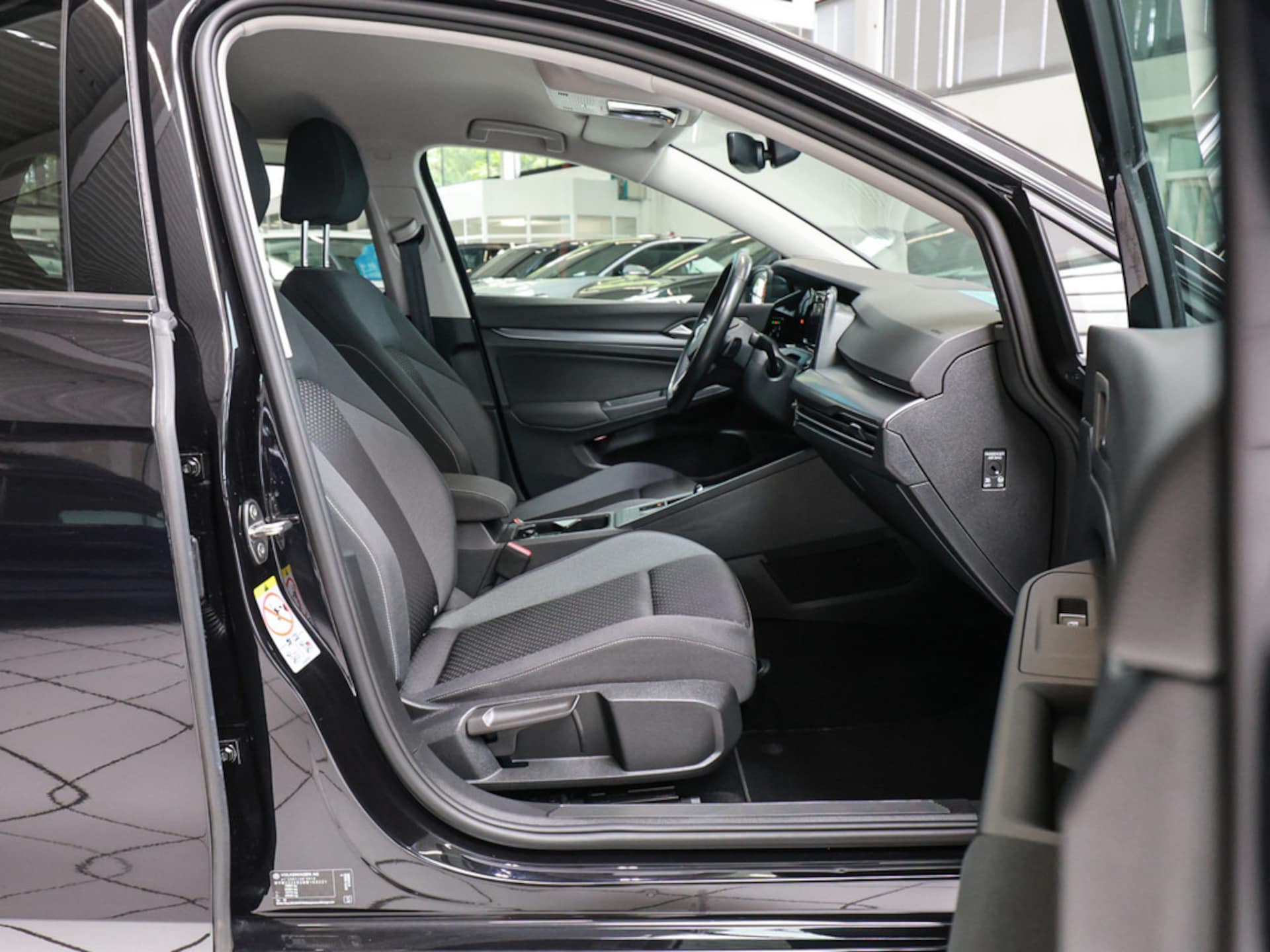 Volkswagen Golf Active