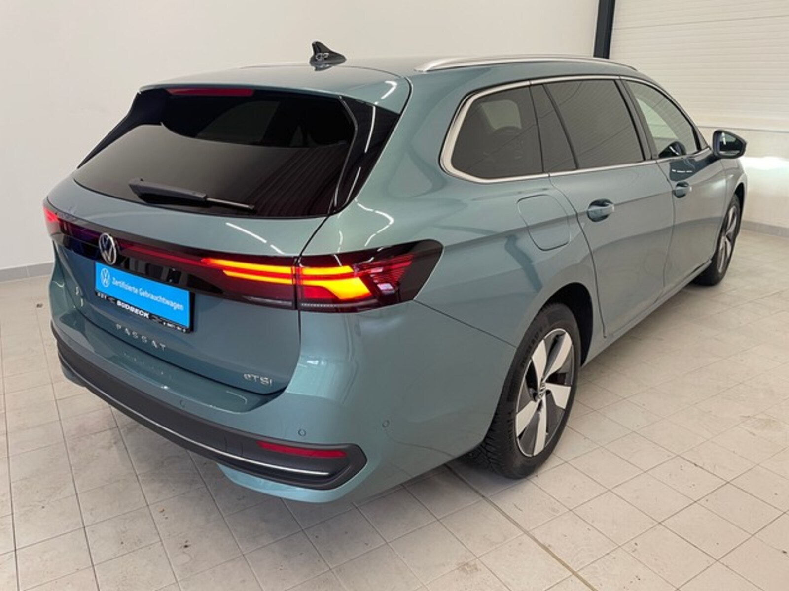 Volkswagen Passat – Bild 6
