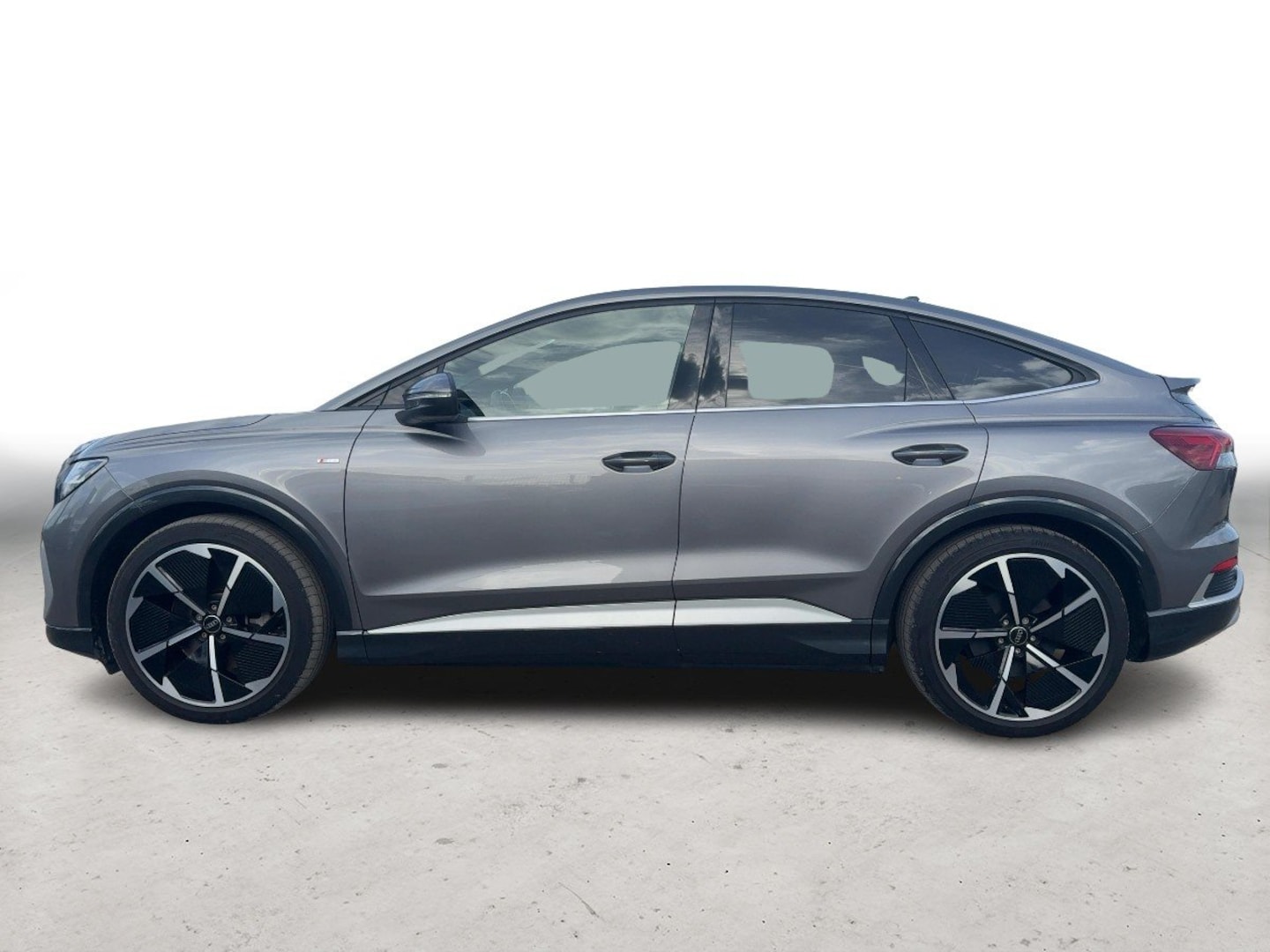 Bild über Audi Q4 Sportback e-tron 50 e-tron quattro - für weitere Informationen kontaktieren Sie den Audi Partner