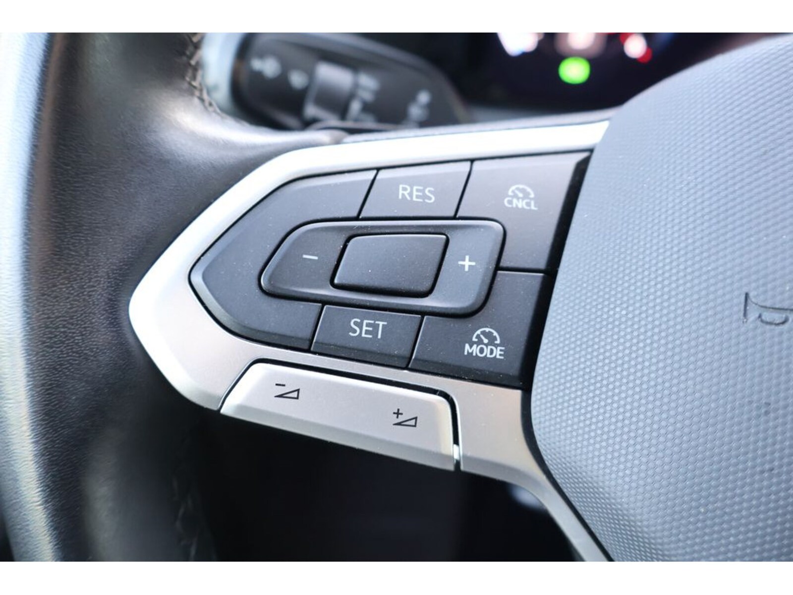 Volkswagen Crafter Kasten mittlerer Radstand – Bild 10