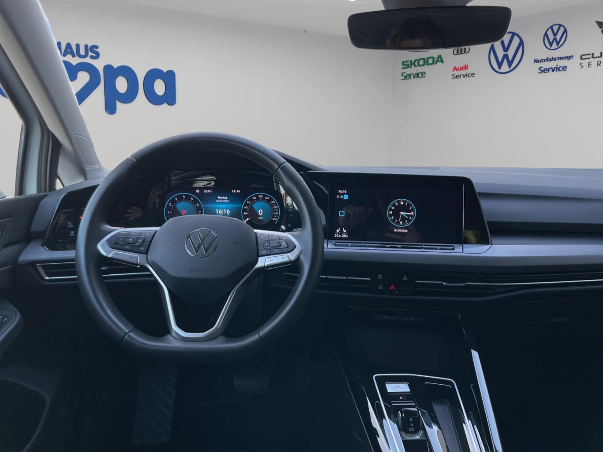 Volkswagen Golf Style