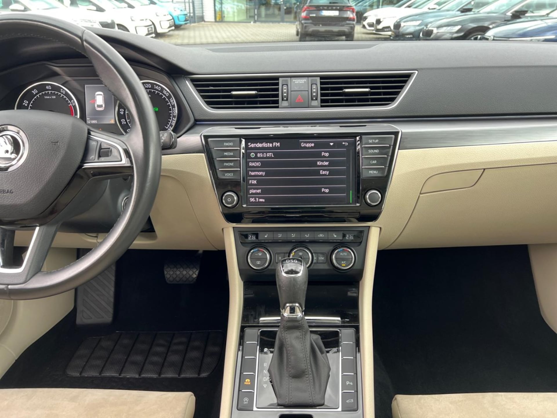 Skoda Superb Combi Style