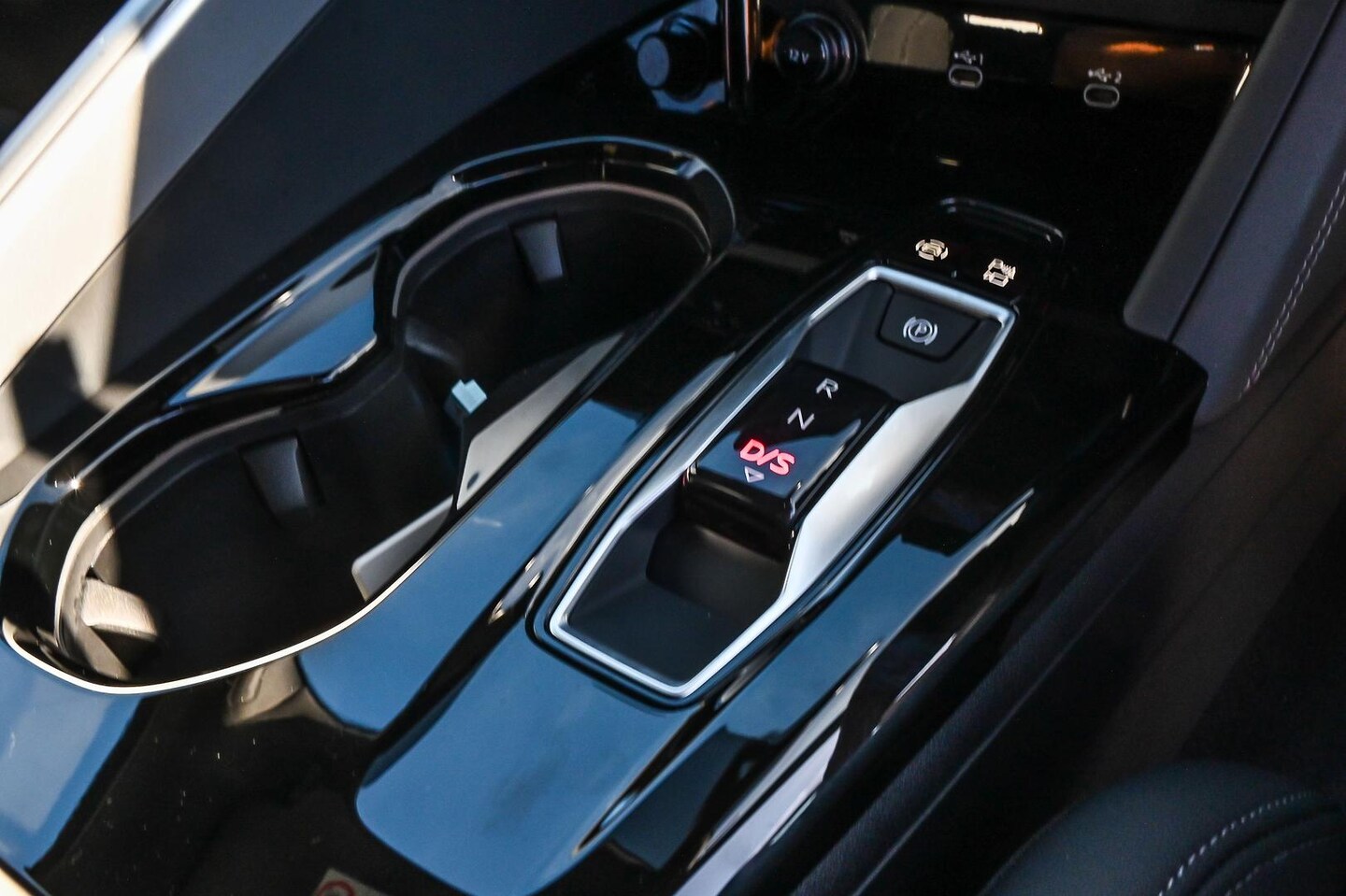 Image about Audi Q5 SUV TDI quattro 150 kW sport
