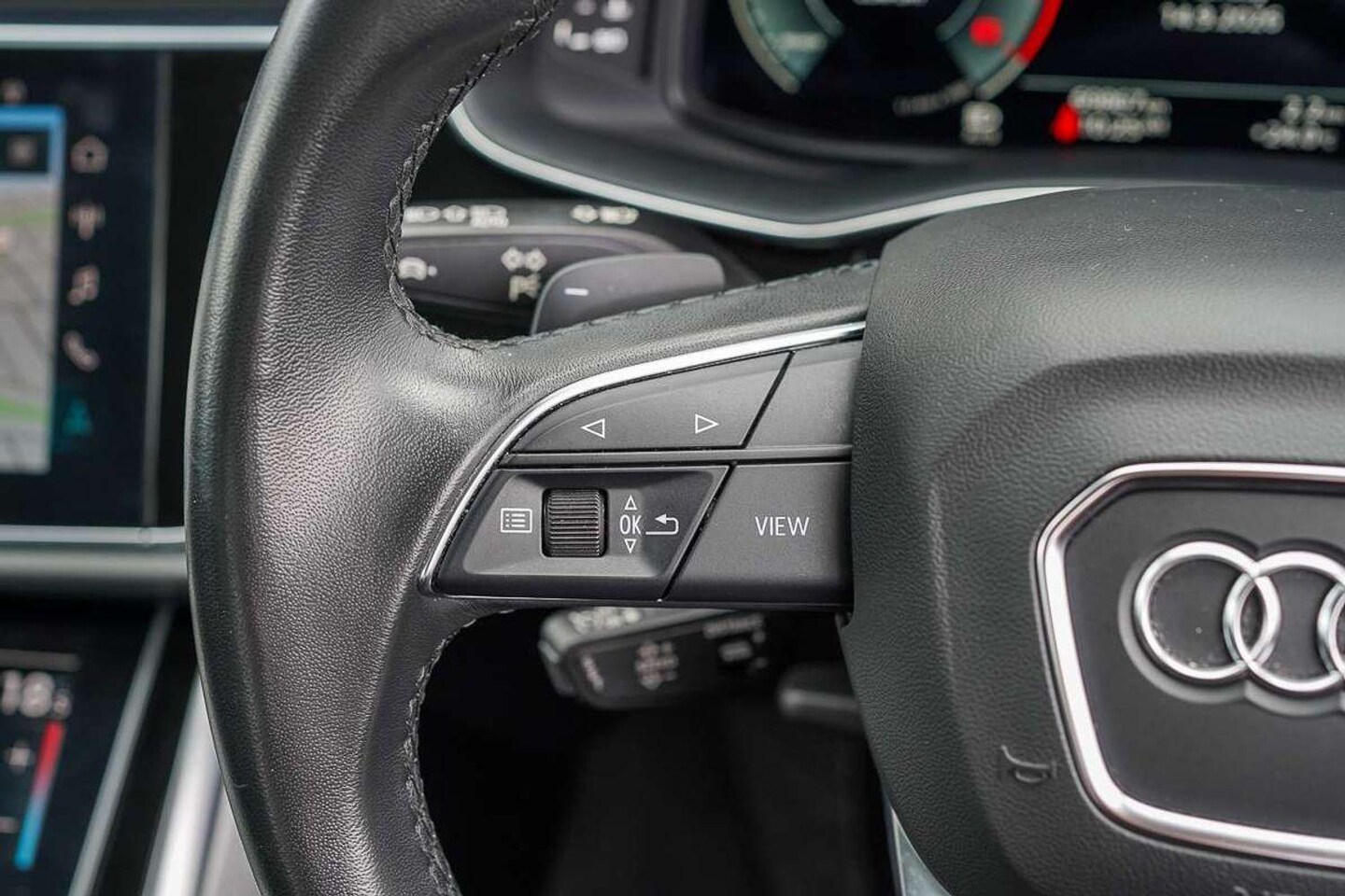 Image about Audi Q7 45 TDI quattro tiptronic