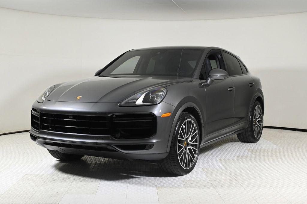 2022 Porsche Cayenne Turbo's photo