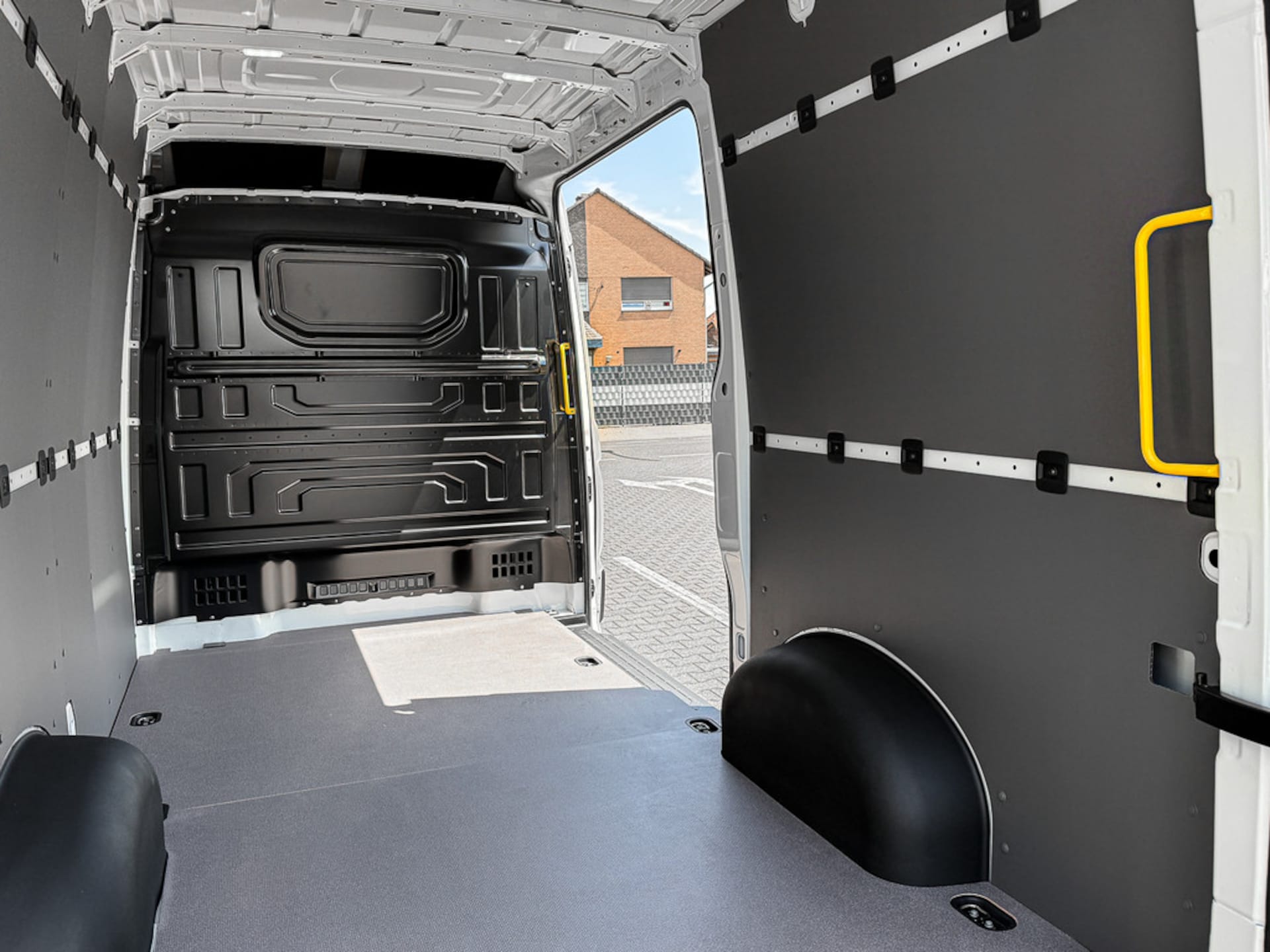 Volkswagen Crafter Kasten mittlerer Radstand