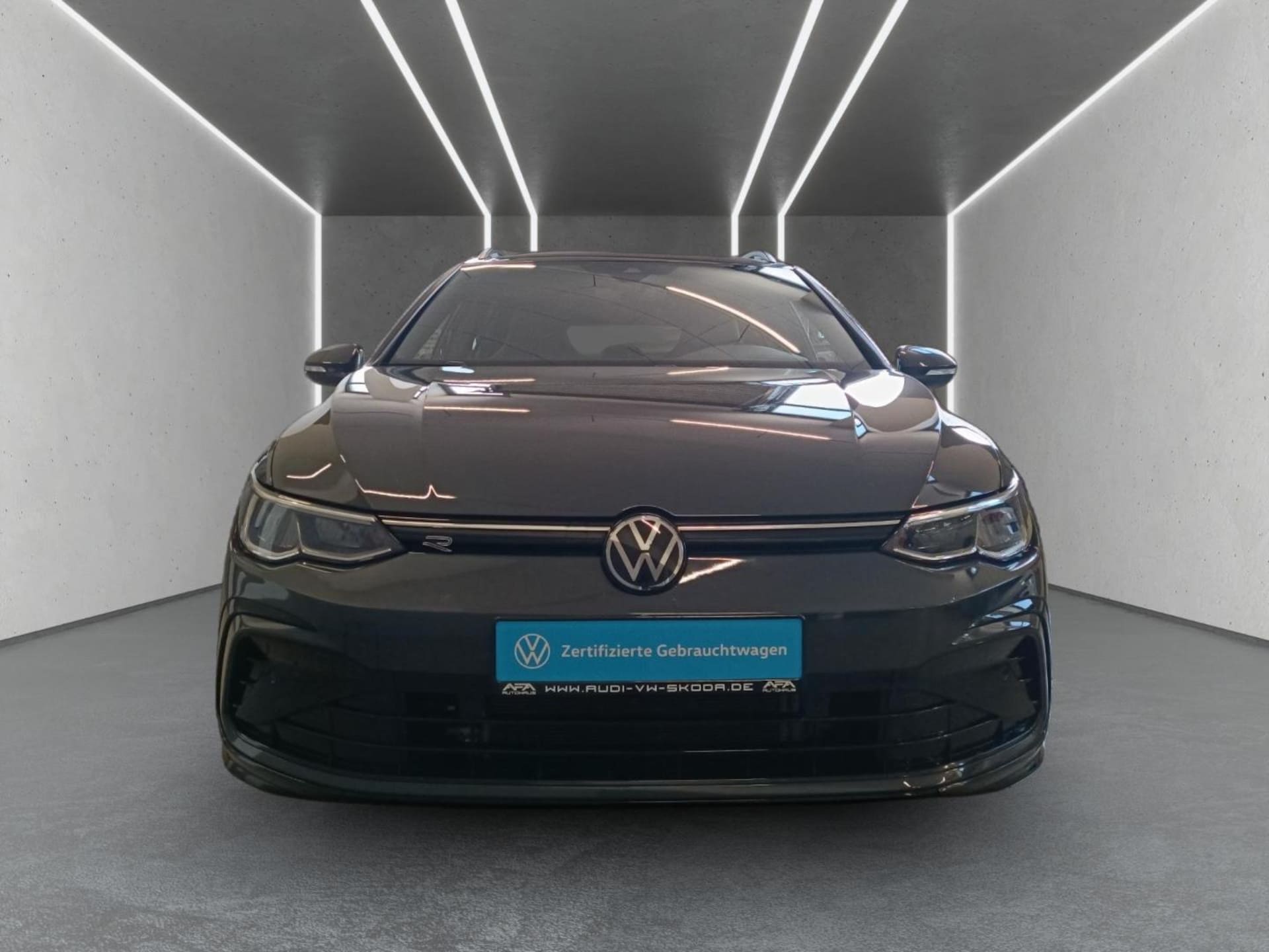 Volkswagen Golf Variant R-Line