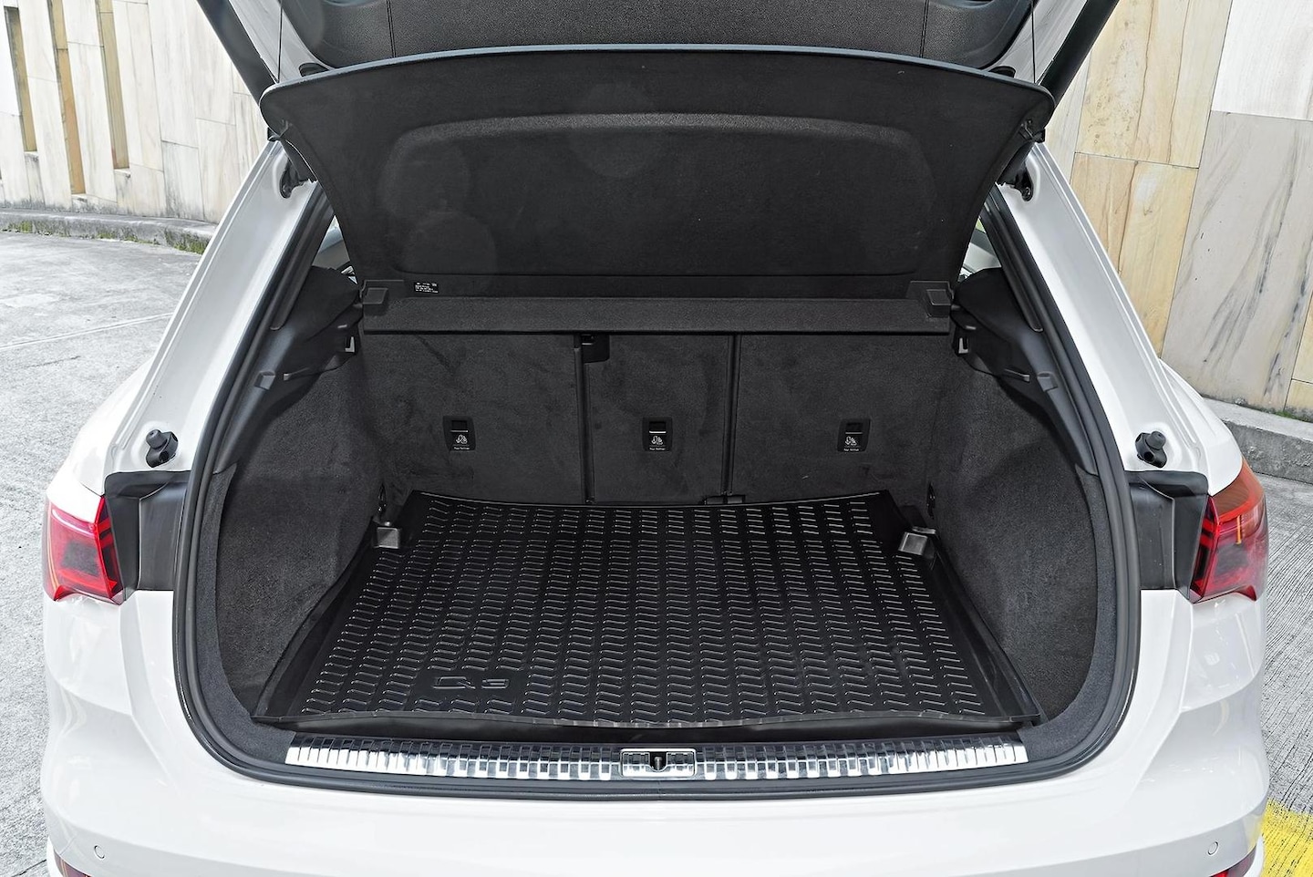Image about Audi Q3 40 TFSI quattro S tronic