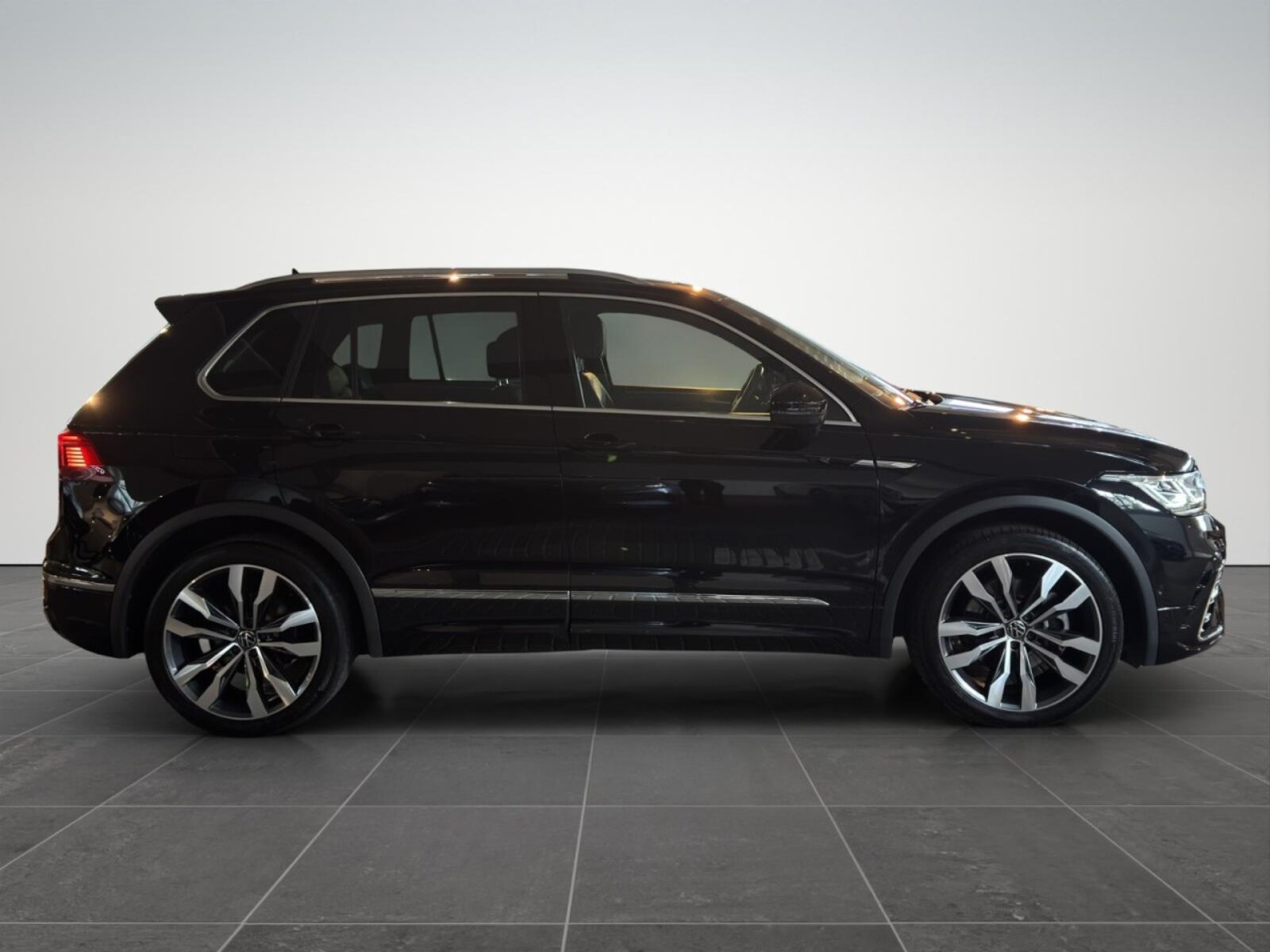 Volkswagen Tiguan – Bild 7