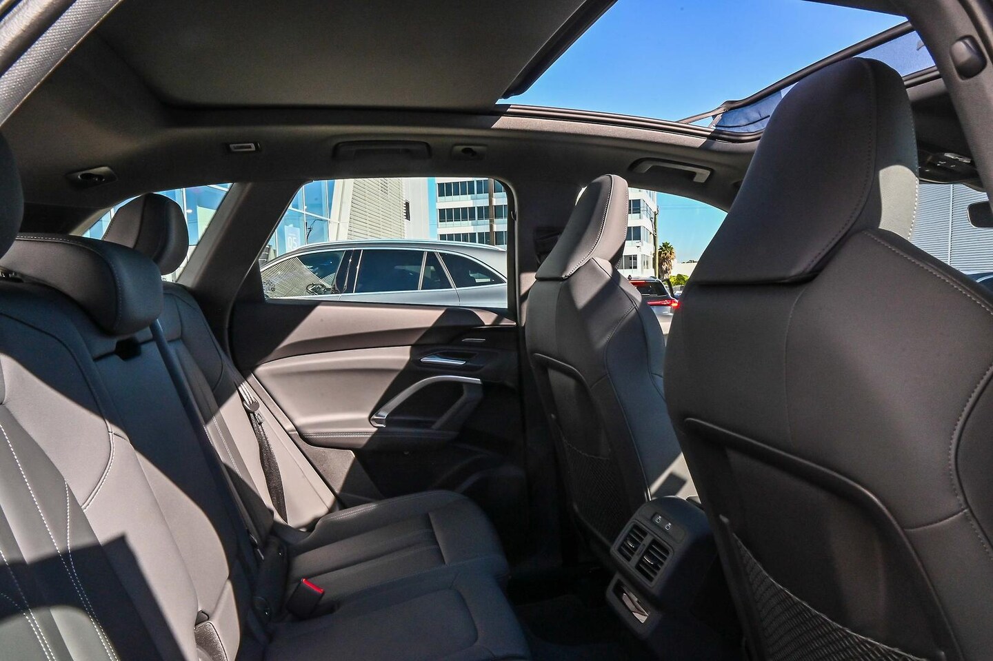 Image about Audi Q5 SUV TDI quattro 150 kW sport