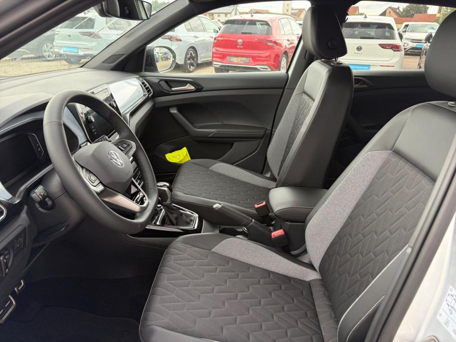 Volkswagen T-Cross – Bild 10