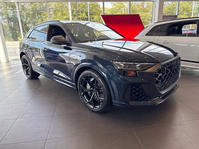 Photo of 2027 Audi RS Q8 SUV performance