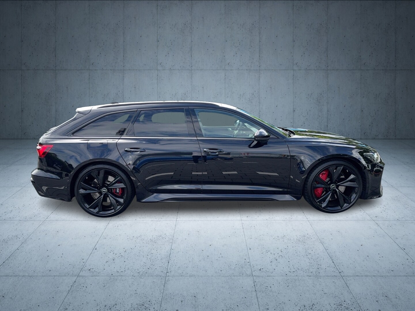 Image about Audi RS 6 Avant performance quattro tiptronic