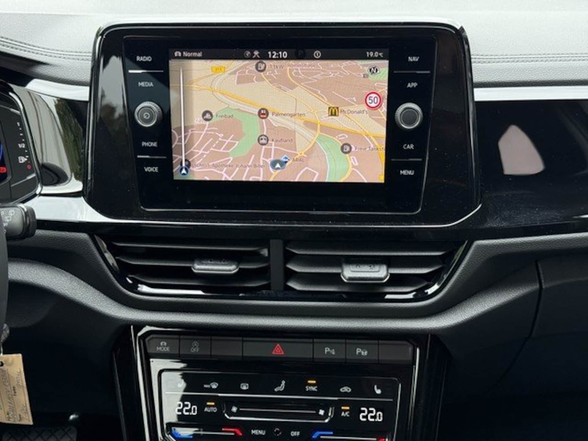 Volkswagen T-Roc Style