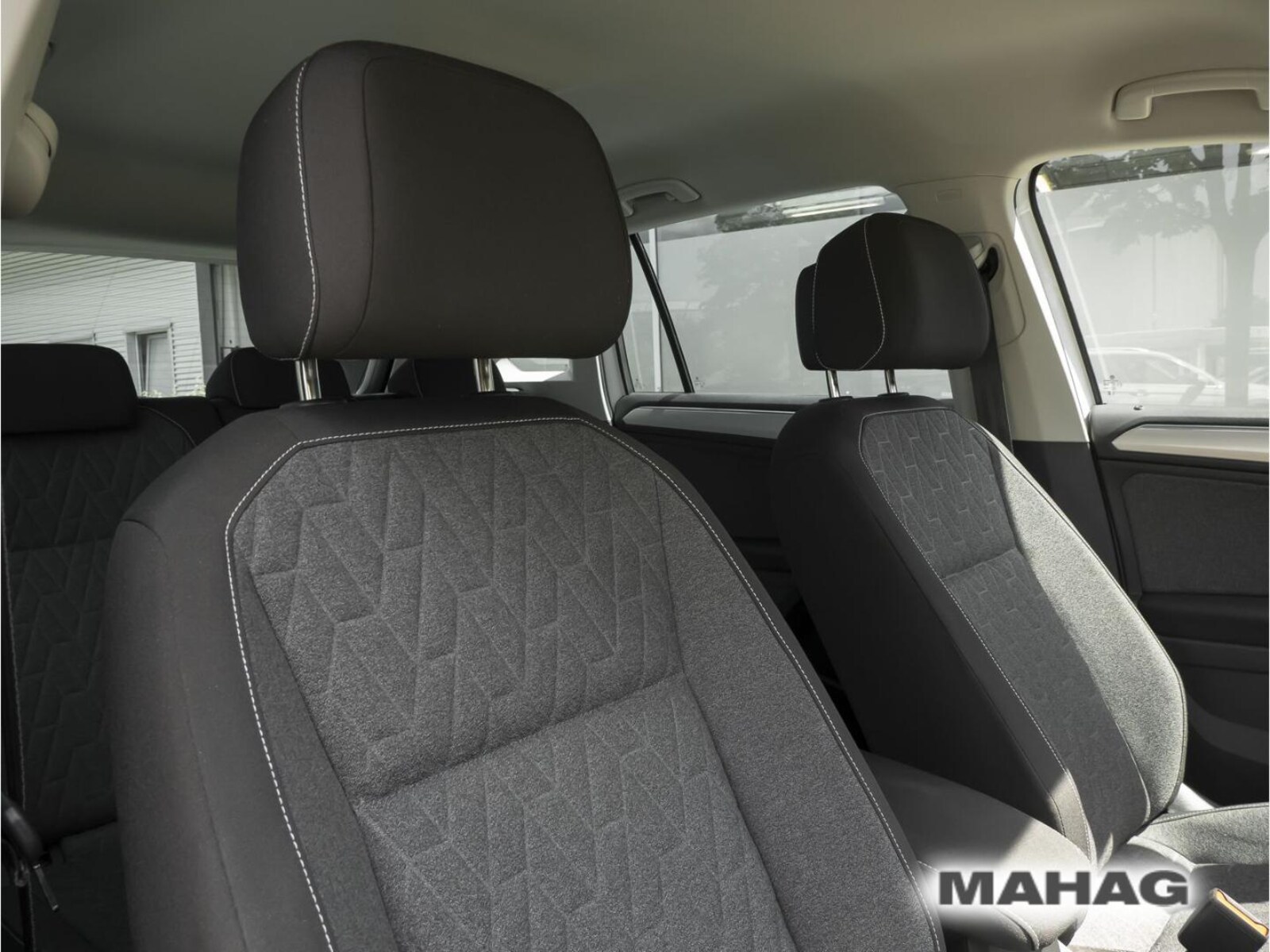 Volkswagen Tiguan – Bild 15