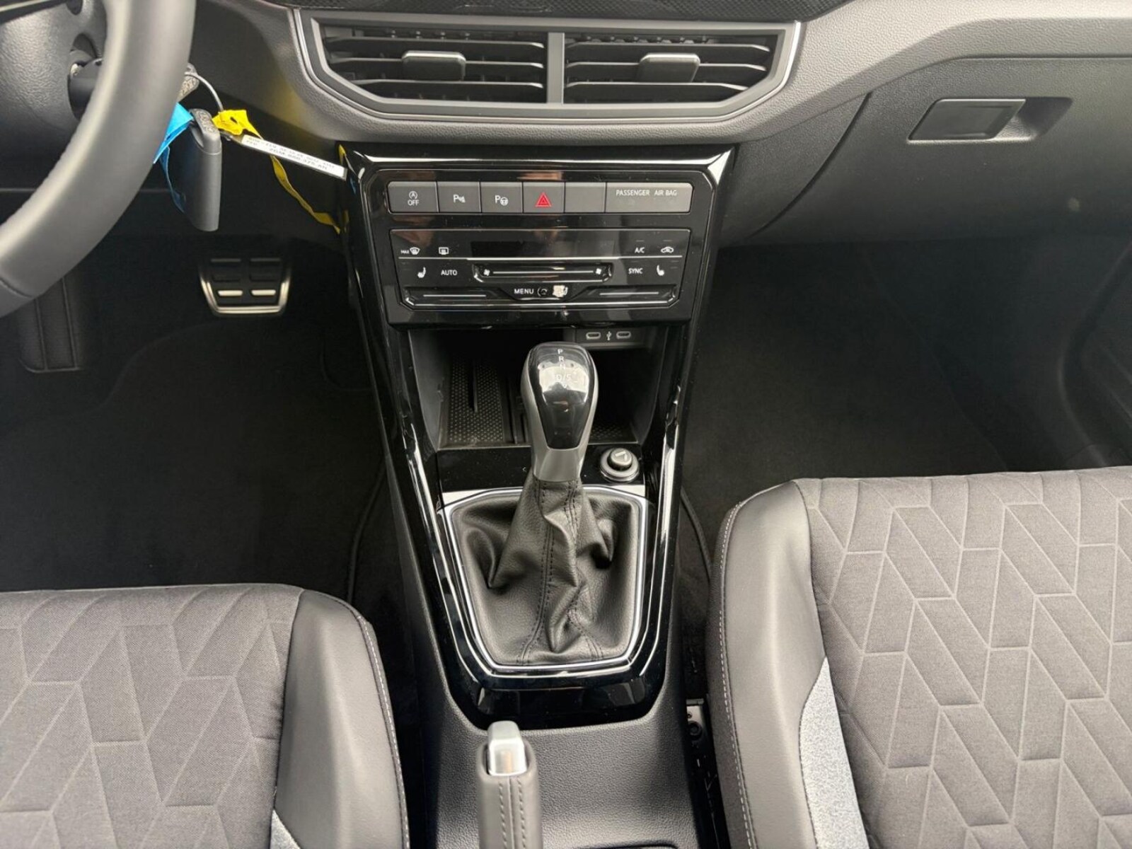 Volkswagen T-Cross – Bild 12
