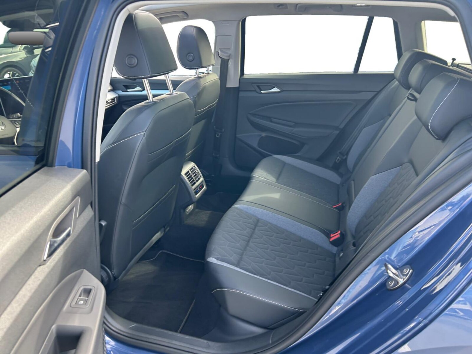 Volkswagen Golf Variant – Bild 11