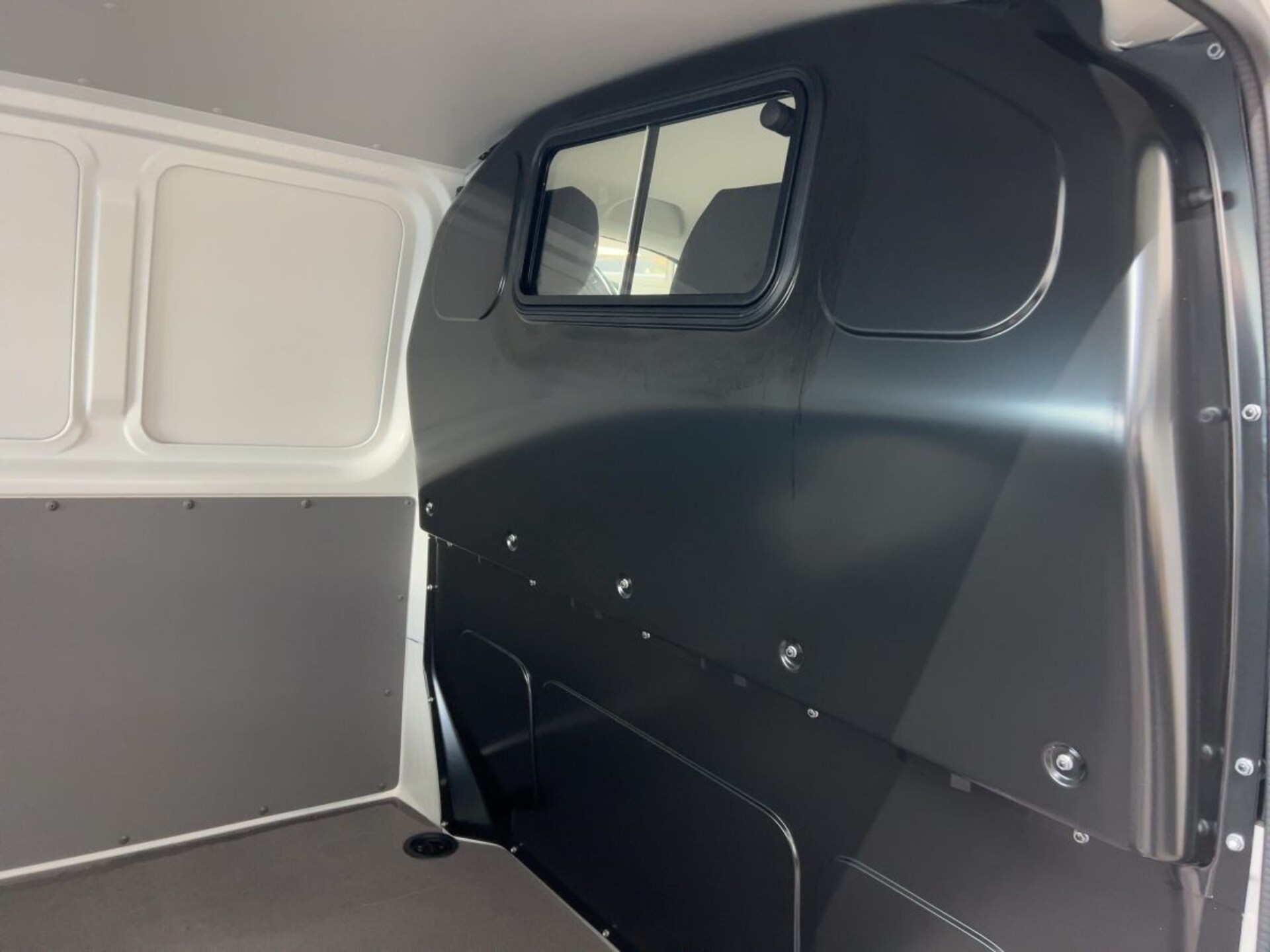 Volkswagen T6.1 Transporter Kasten kurzer Radstand