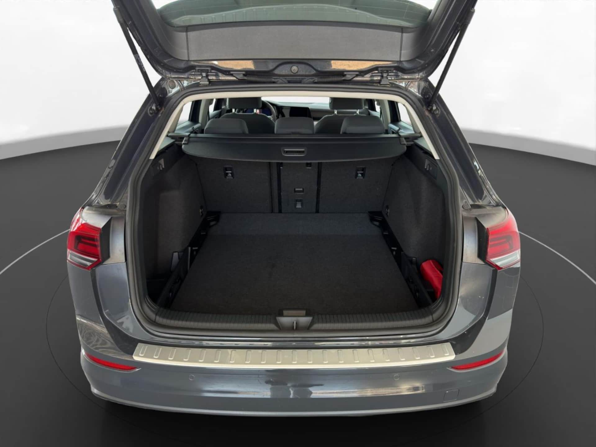 Volkswagen Golf Variant Life