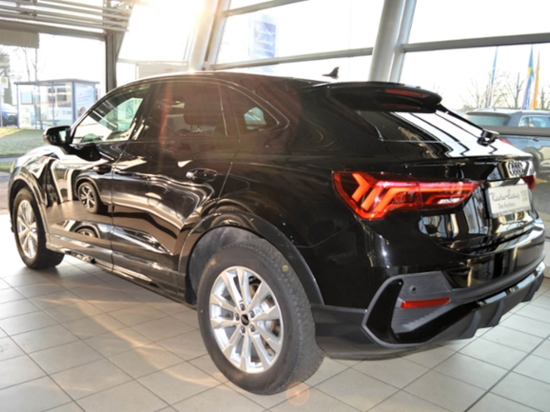Audi Q3 Sportback S line