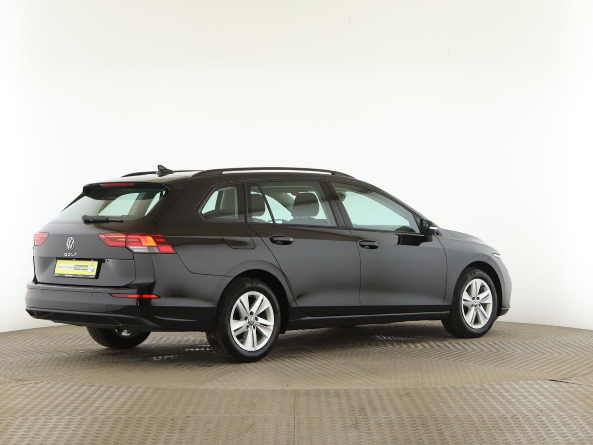 Volkswagen Golf Variant Life