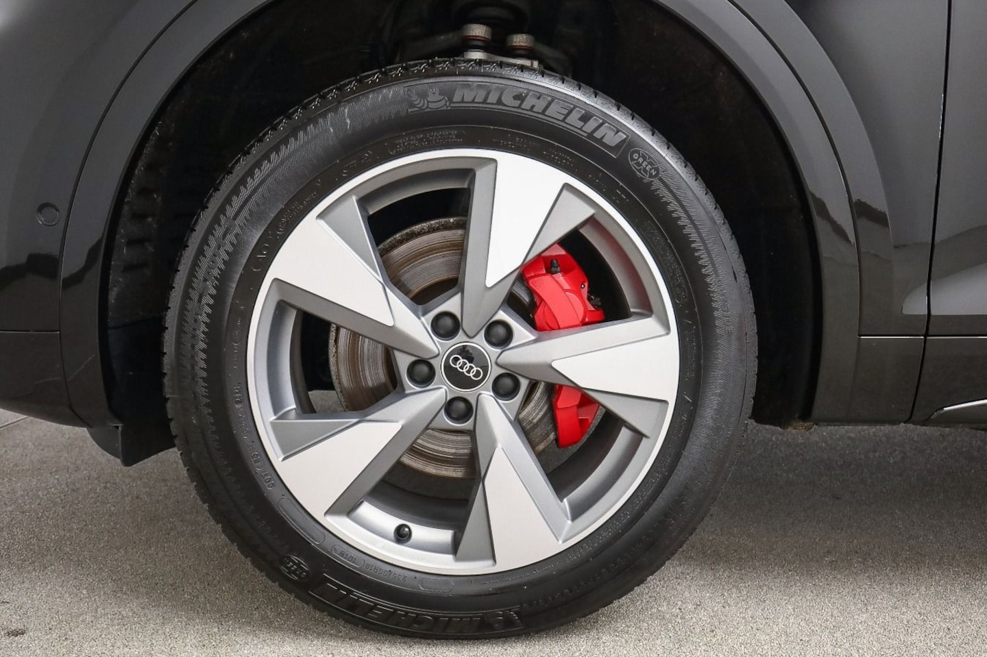 Bild über Audi Q5 Sportback 45 TFSI quattro S tronic - für weitere Informationen kontaktieren Sie den Audi Partner