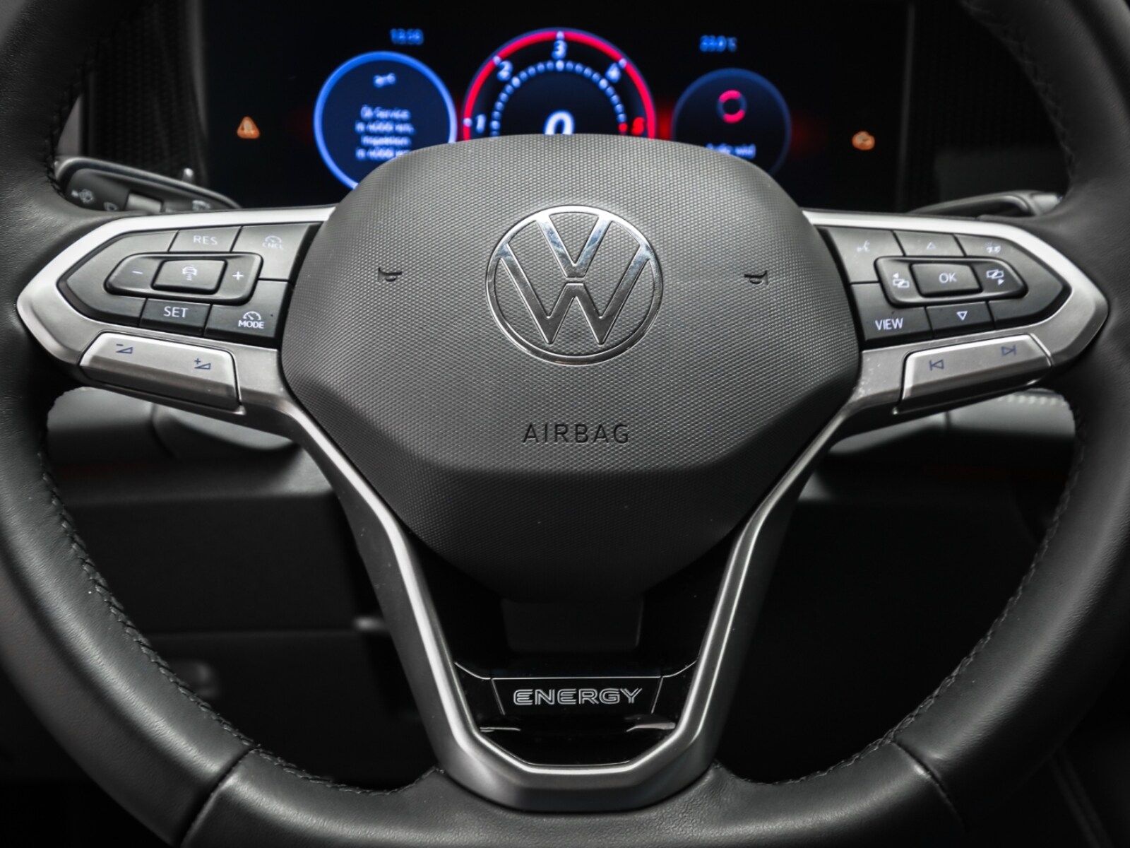 Volkswagen Tiguan – Bild 8