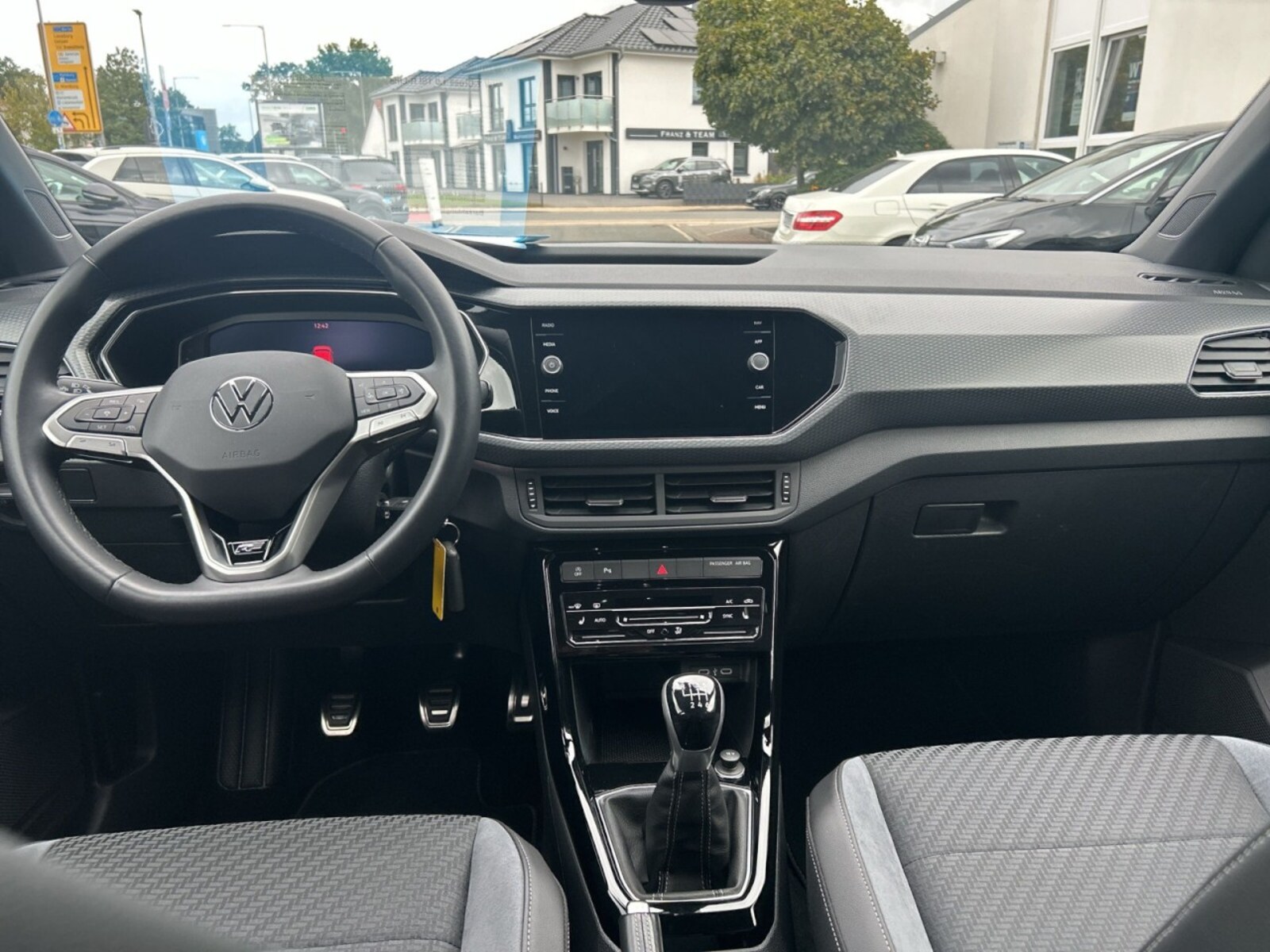 Volkswagen T-Cross – Bild 9