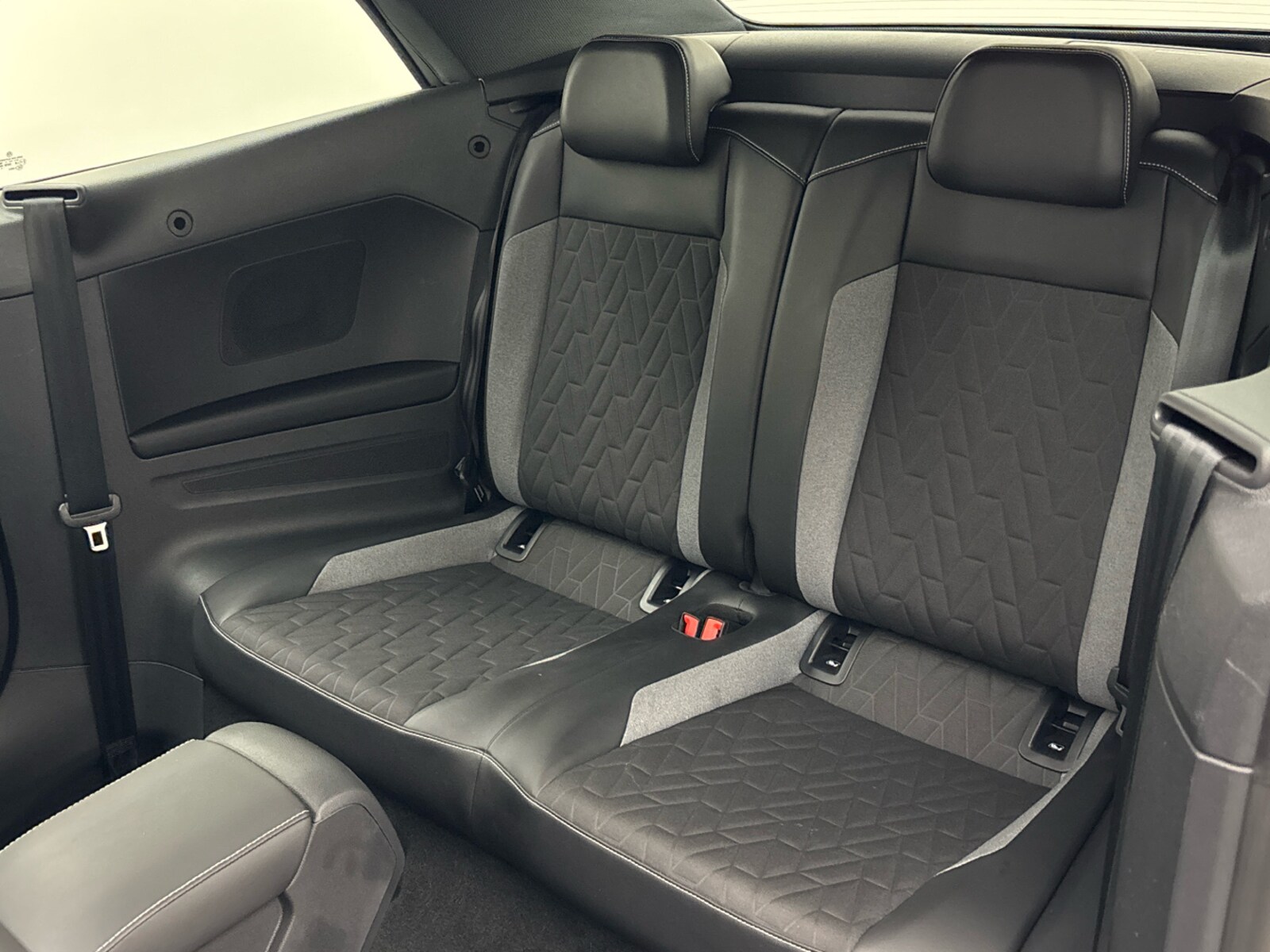Volkswagen T-Roc Cabriolet – Bild 11