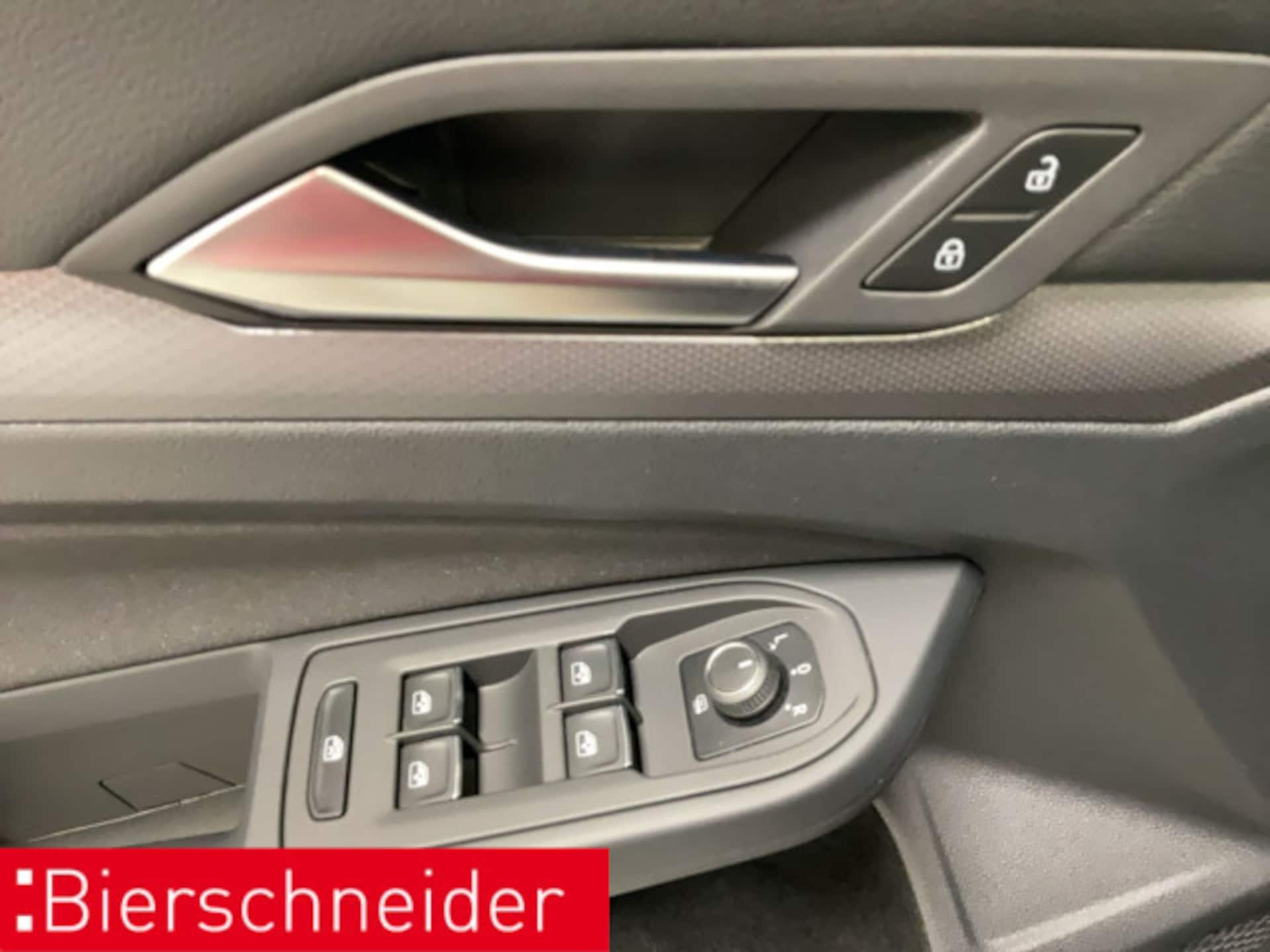 Volkswagen Golf Active
