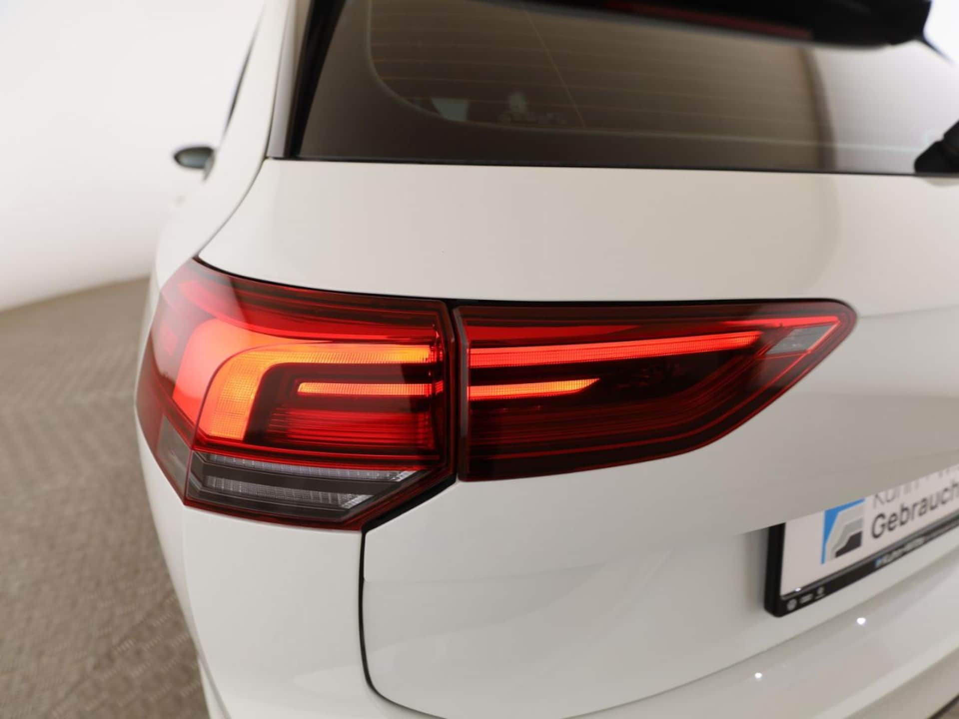 Volkswagen Golf Variant R-Line