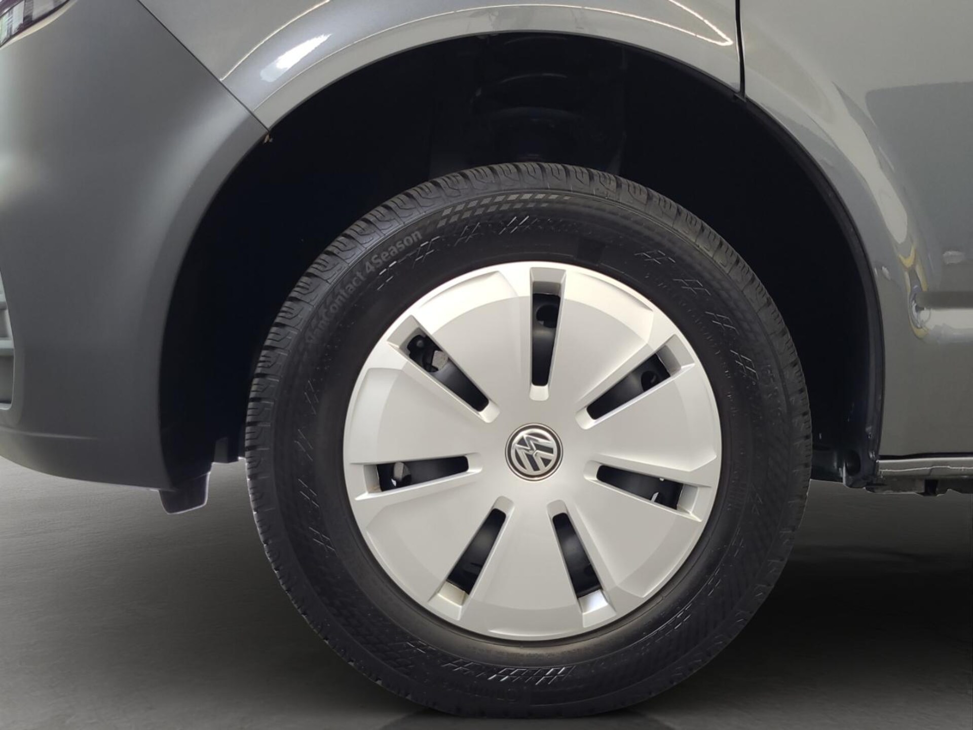 Volkswagen T6.1 Transporter Kombi langer Radstand
