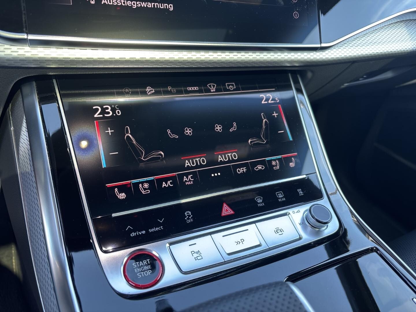 Bild über Audi SQ7 SUV TFSI quattro tiptronic - für weitere Informationen kontaktieren Sie den Audi Partner