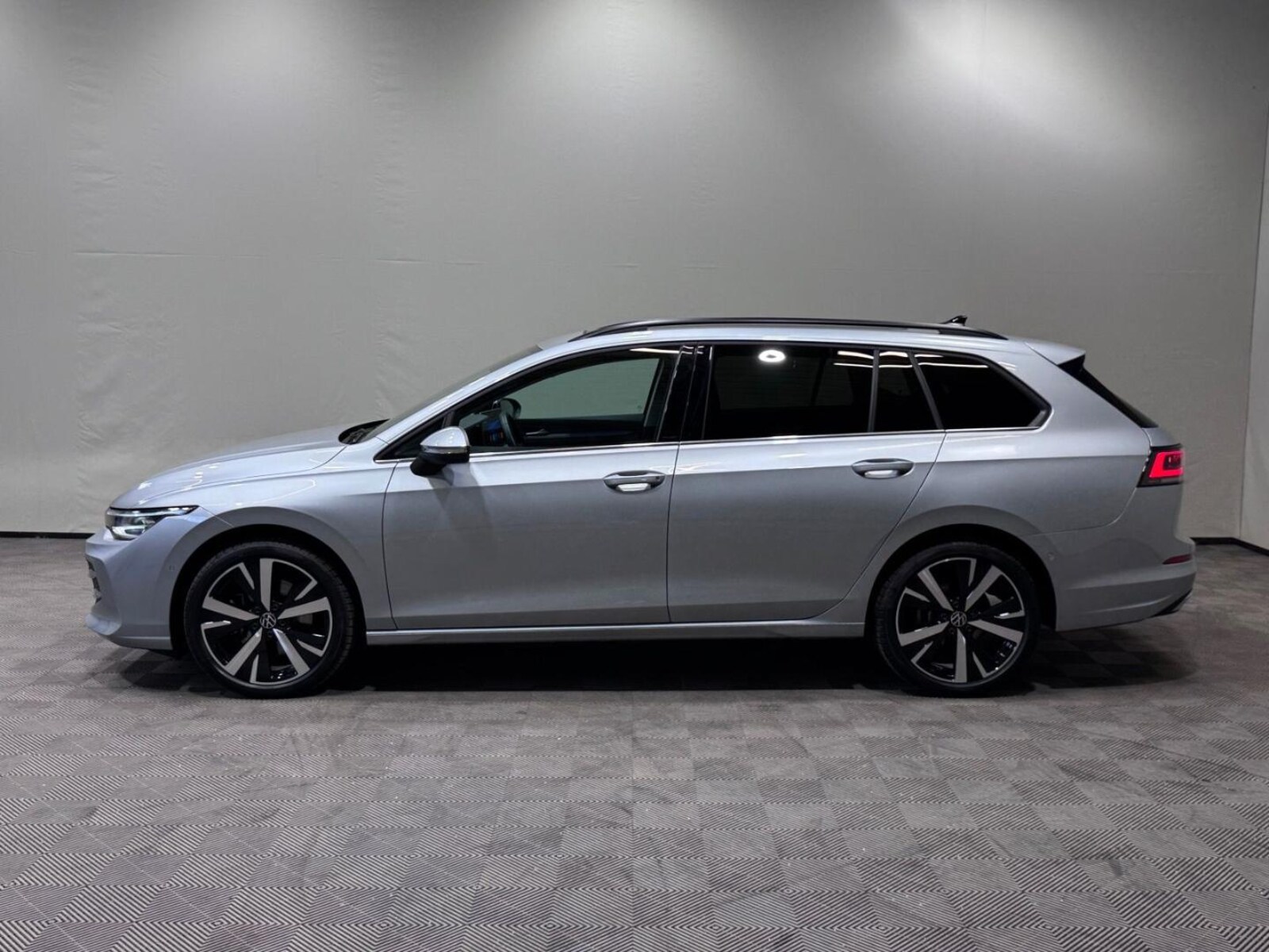 Volkswagen Golf Variant – Bild 3