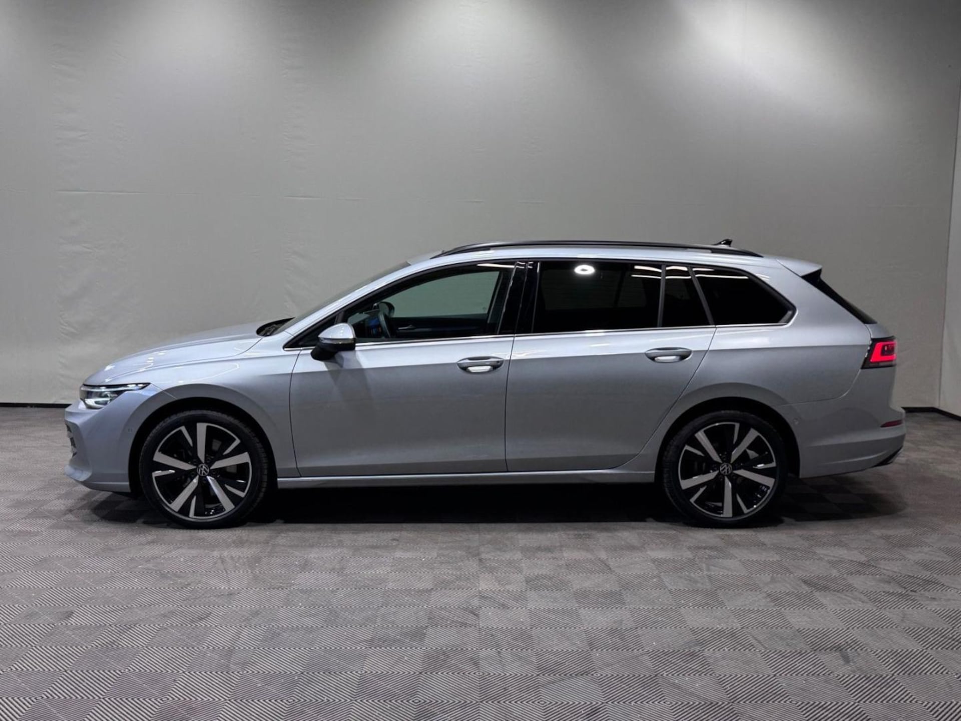 Volkswagen Golf Variant Style