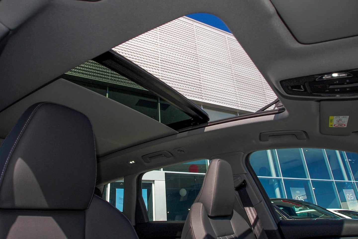Image about Audi Q6 SUV e-tron e-tron