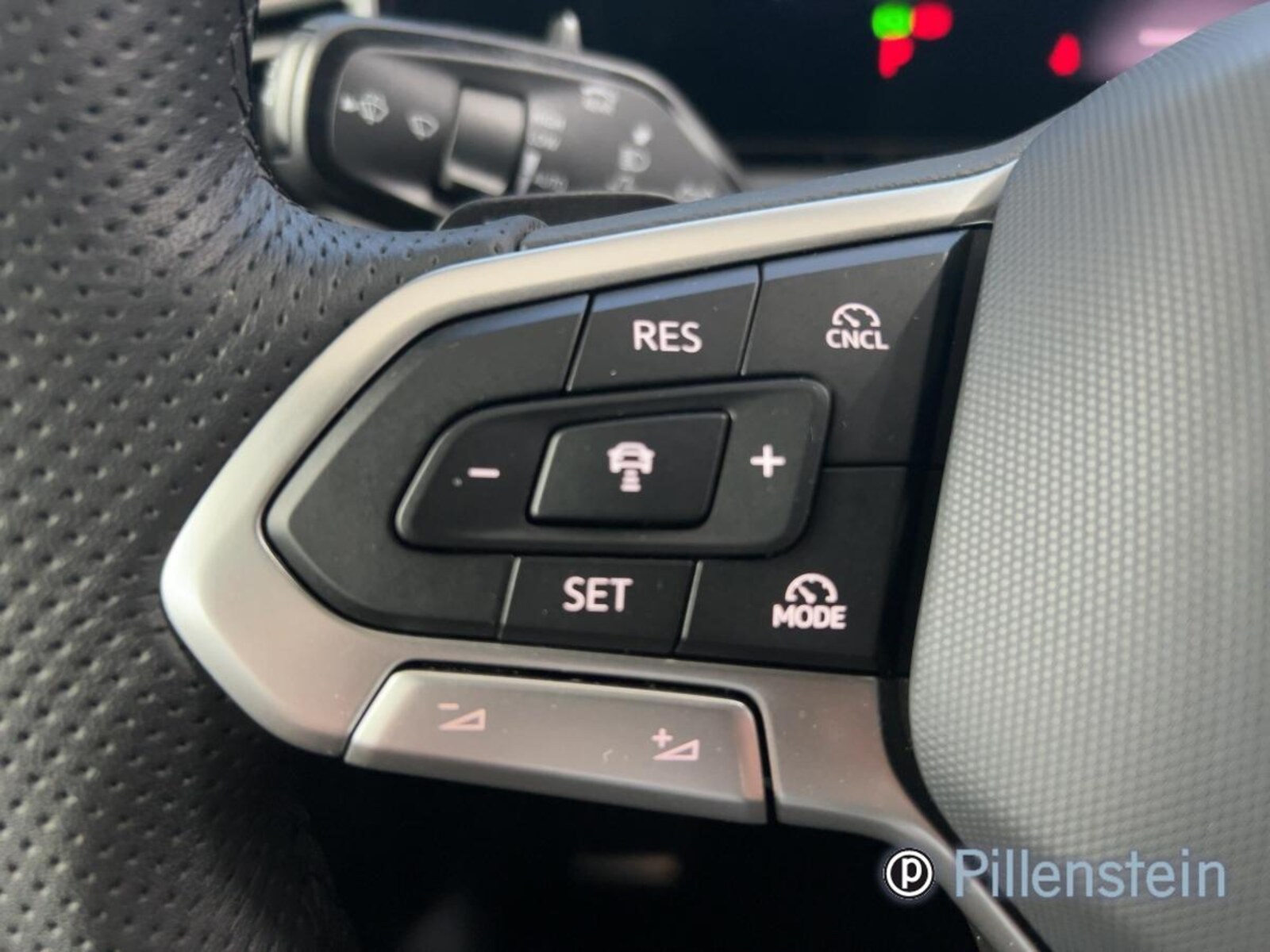 Volkswagen Tiguan – Bild 8