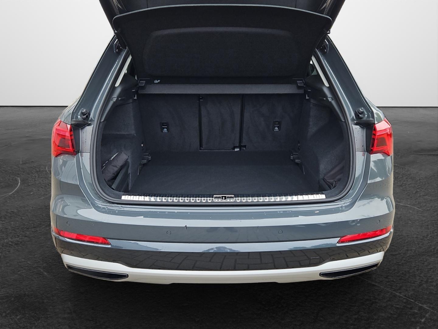 Bild über Audi Q3 TFSI 110 kW S tronic - für weitere Informationen kontaktieren Sie den Audi Partner