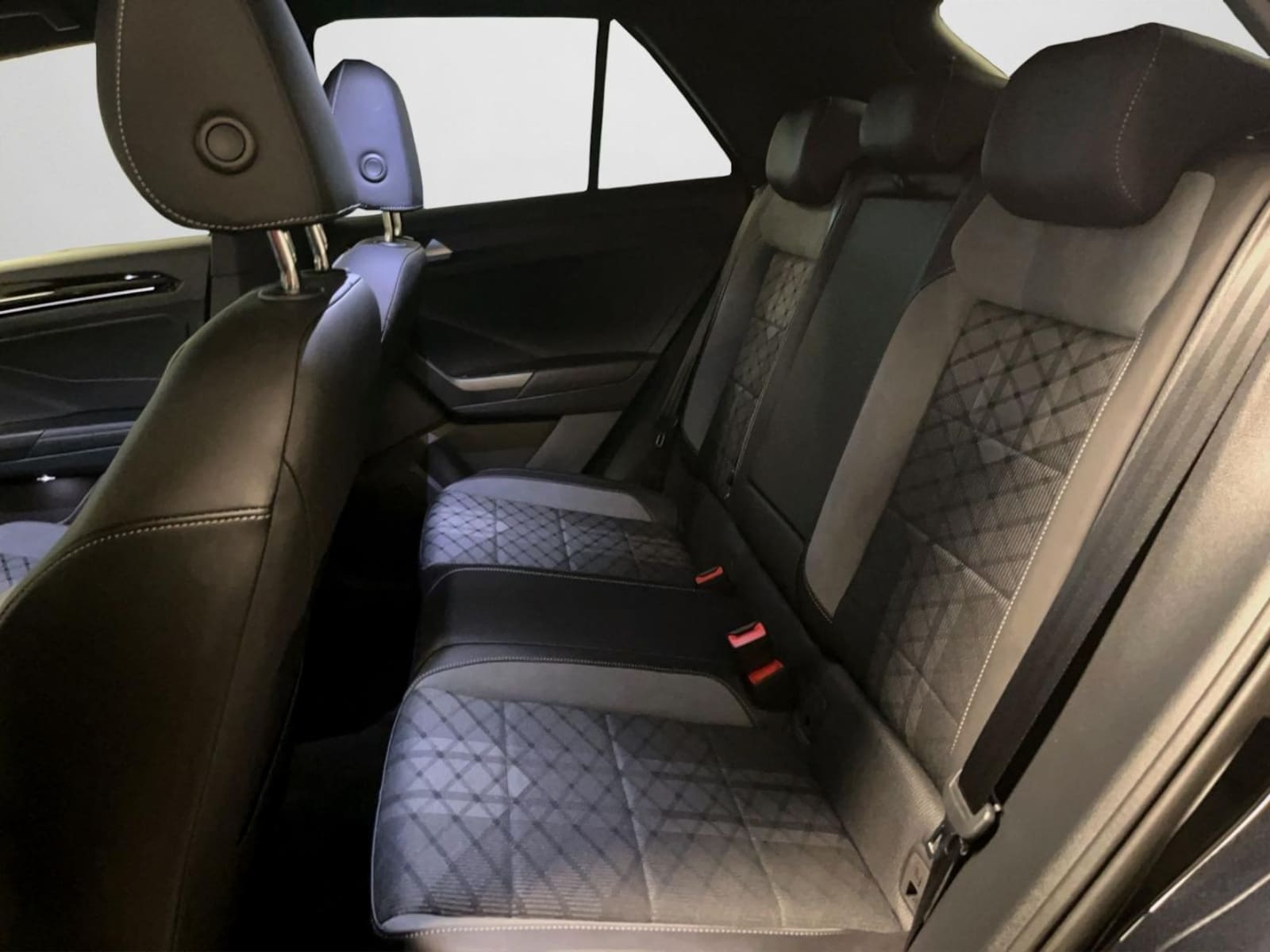 Volkswagen T-Roc – Bild 14