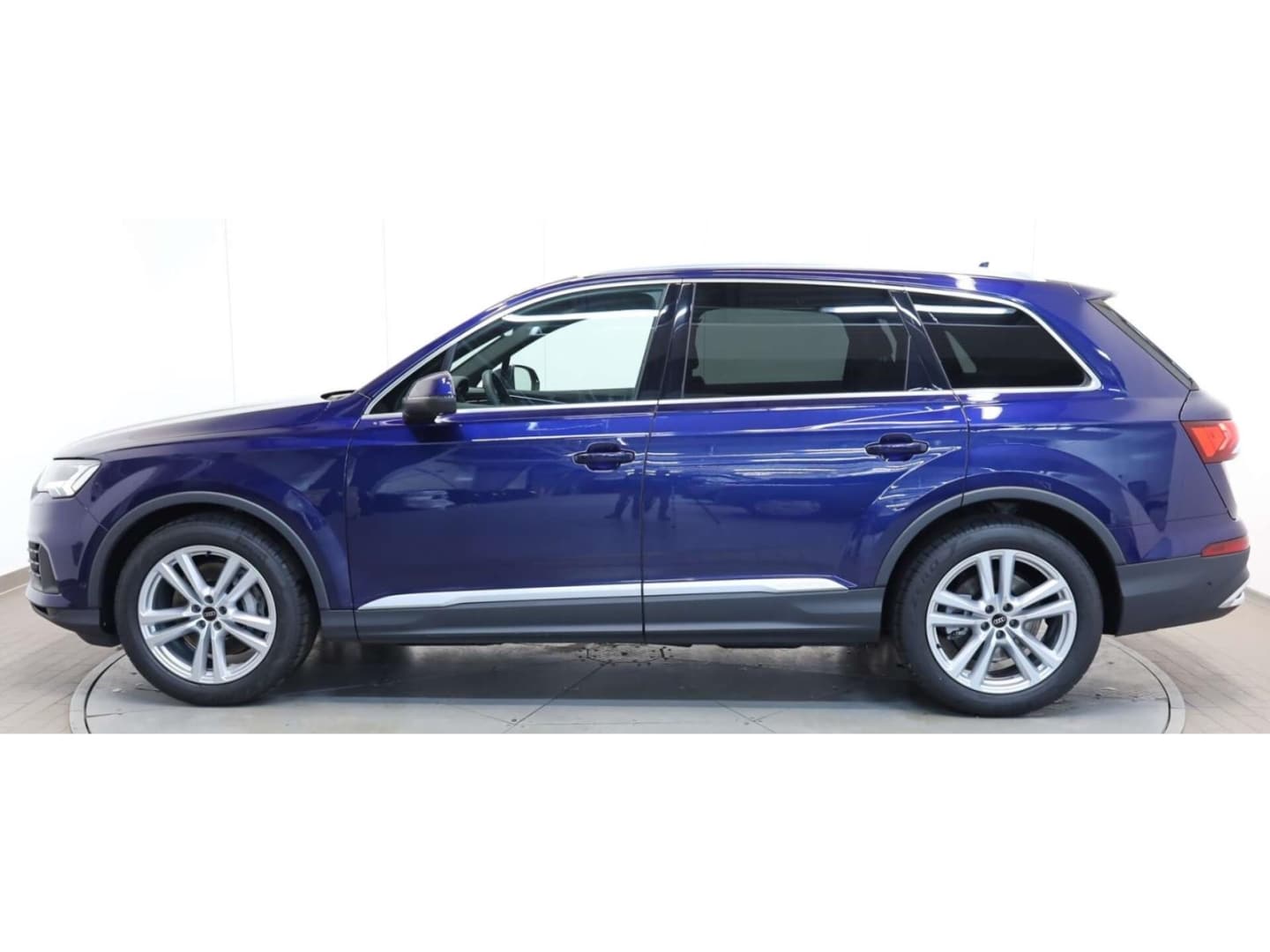 Image about Audi Q7 55 TFSI quattro tiptronic