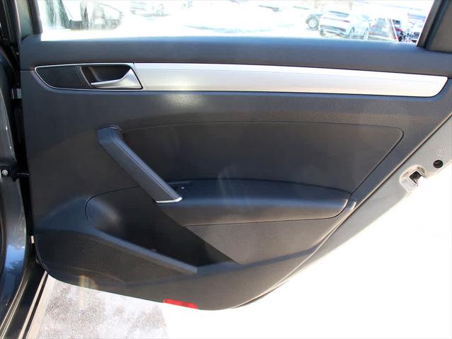 2019 VOLKSWAGEN PASSAT - Image 33