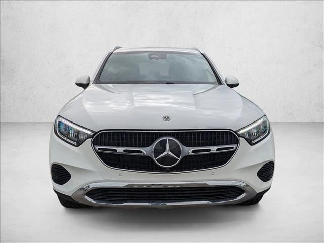 2025 Mercedes-Benz GLC 300