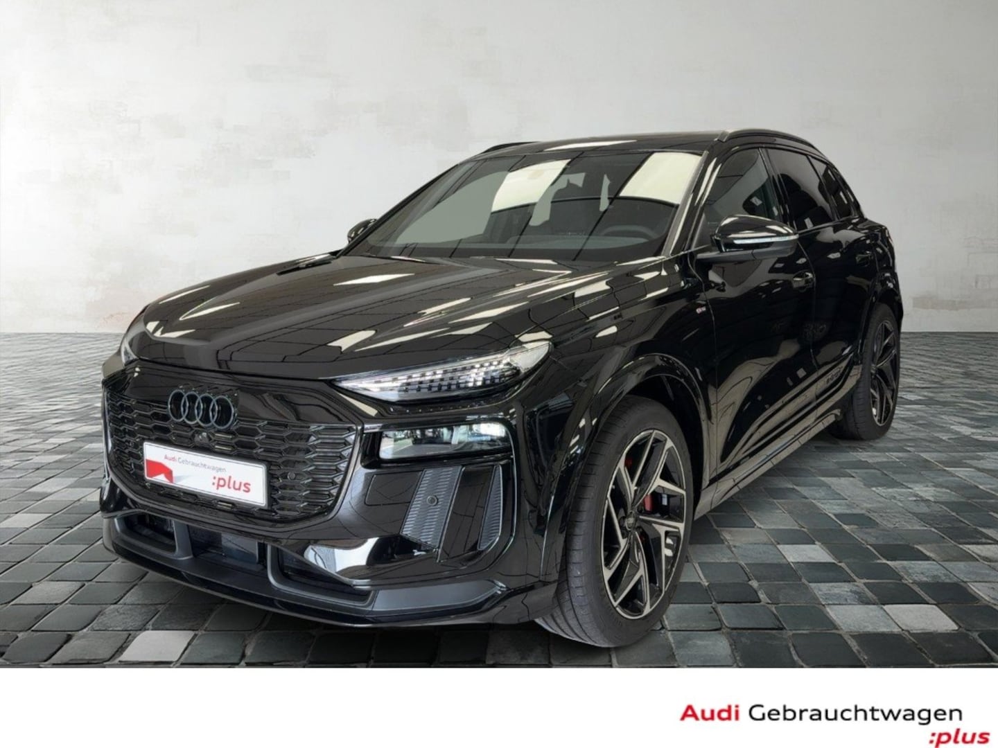 Bild über Audi Q6 SUV e-tron S line business e-tron quattro 315 kW - für weitere Informationen kontaktieren Sie den Audi Partner