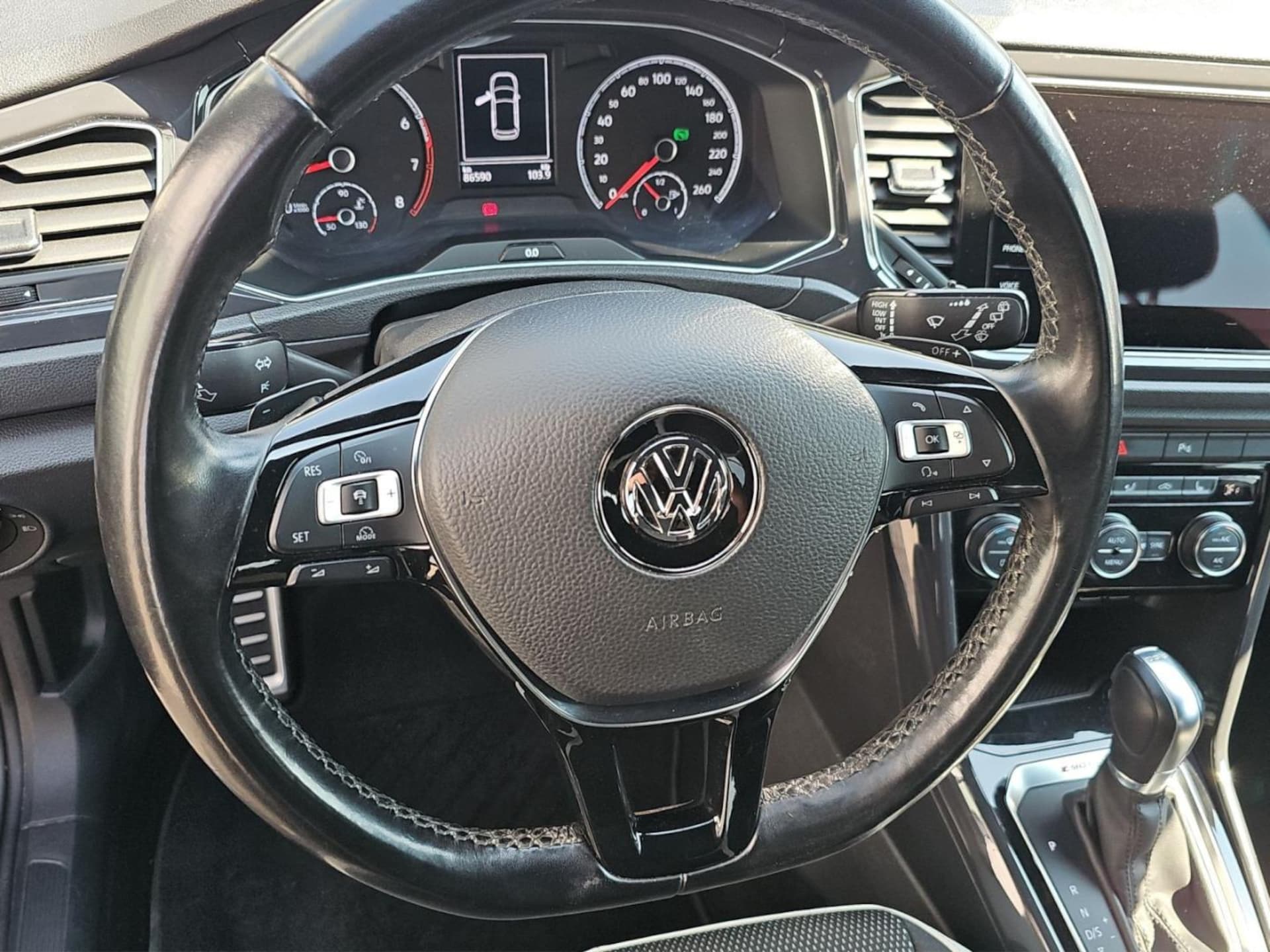 Volkswagen T-Roc Sport