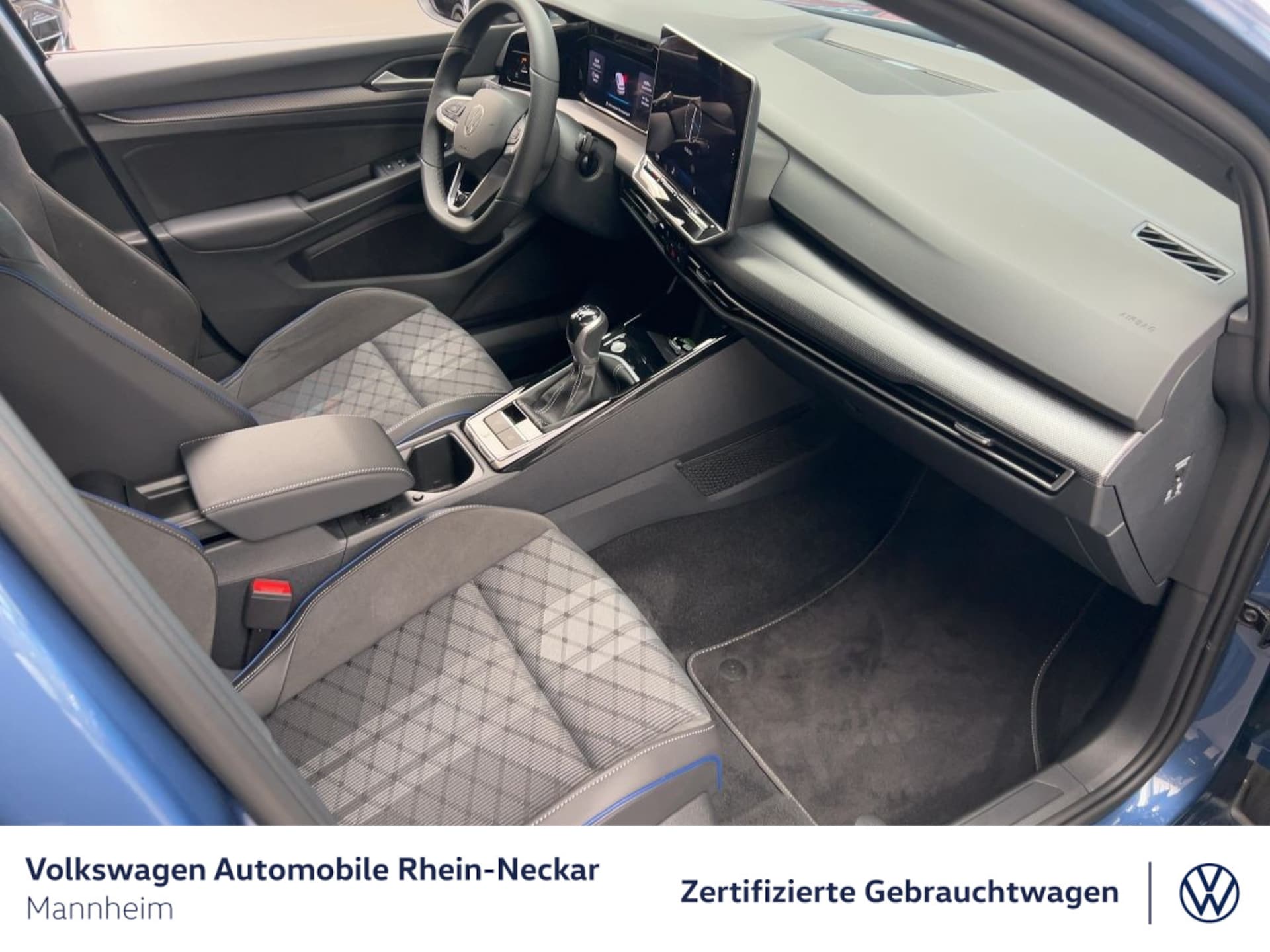 Volkswagen Golf R-Line