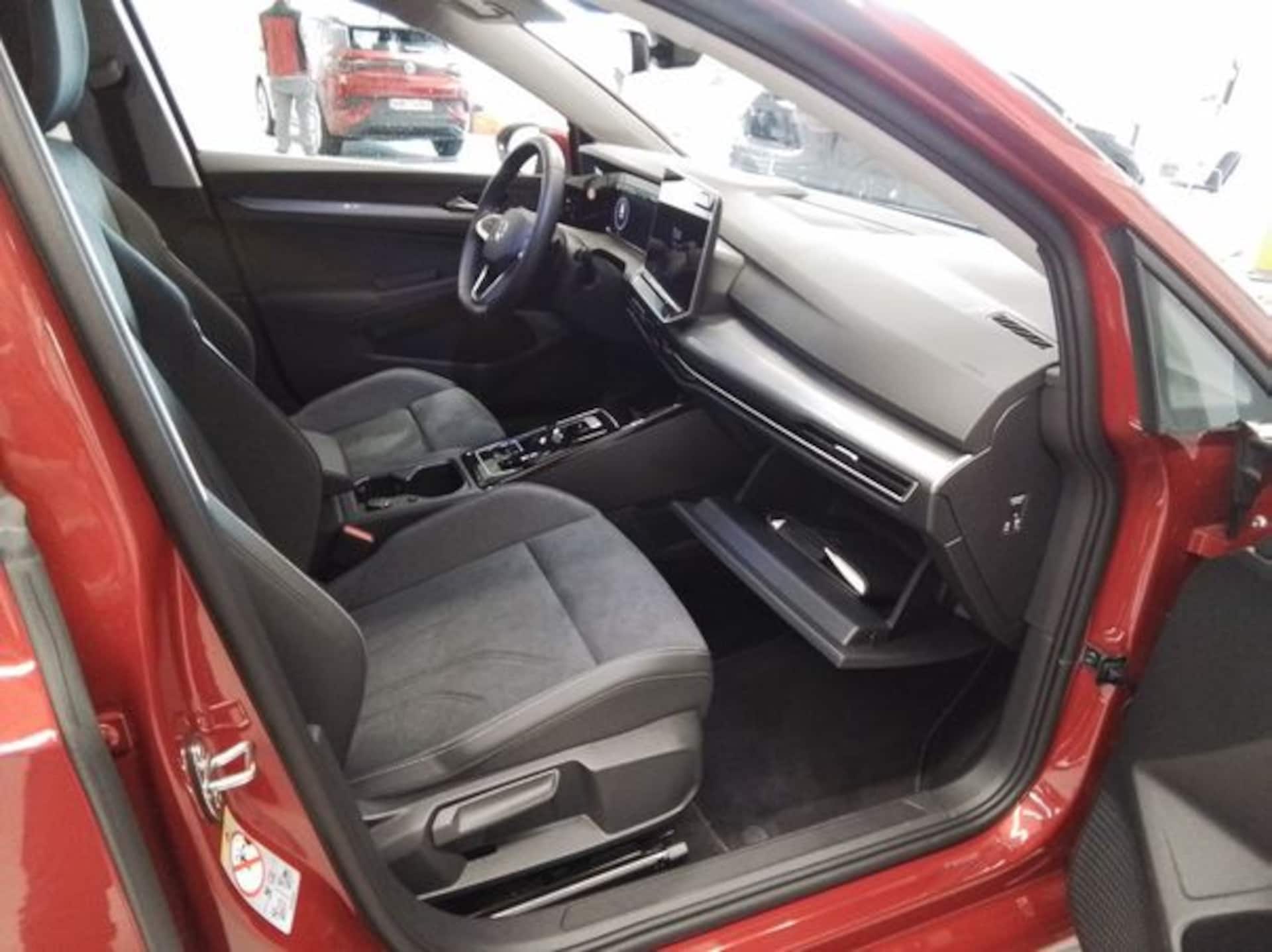 Volkswagen Golf Style