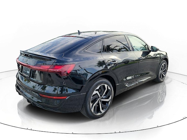 2024 Audi Q8 Sportback e-tron